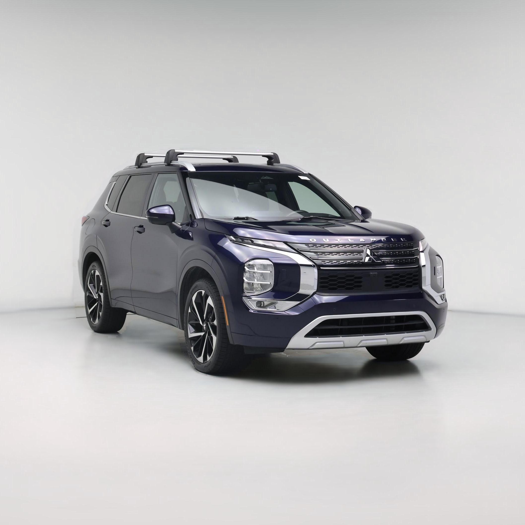 Thumbnail: 2022 Mitsubishi Outlander - 1