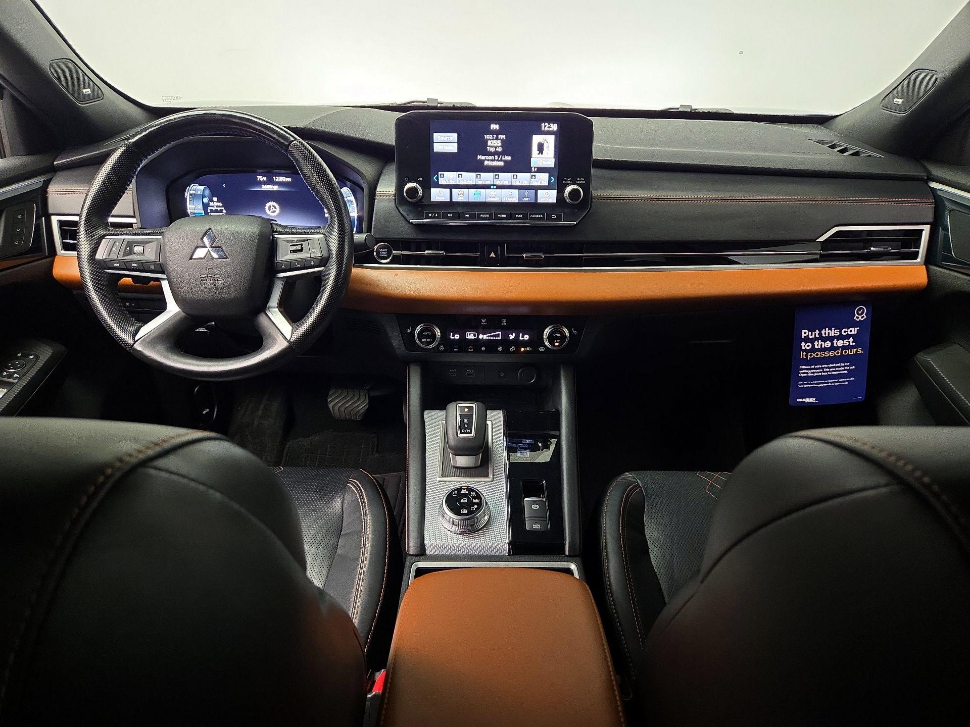Thumbnail: 2022 Mitsubishi Outlander - 9