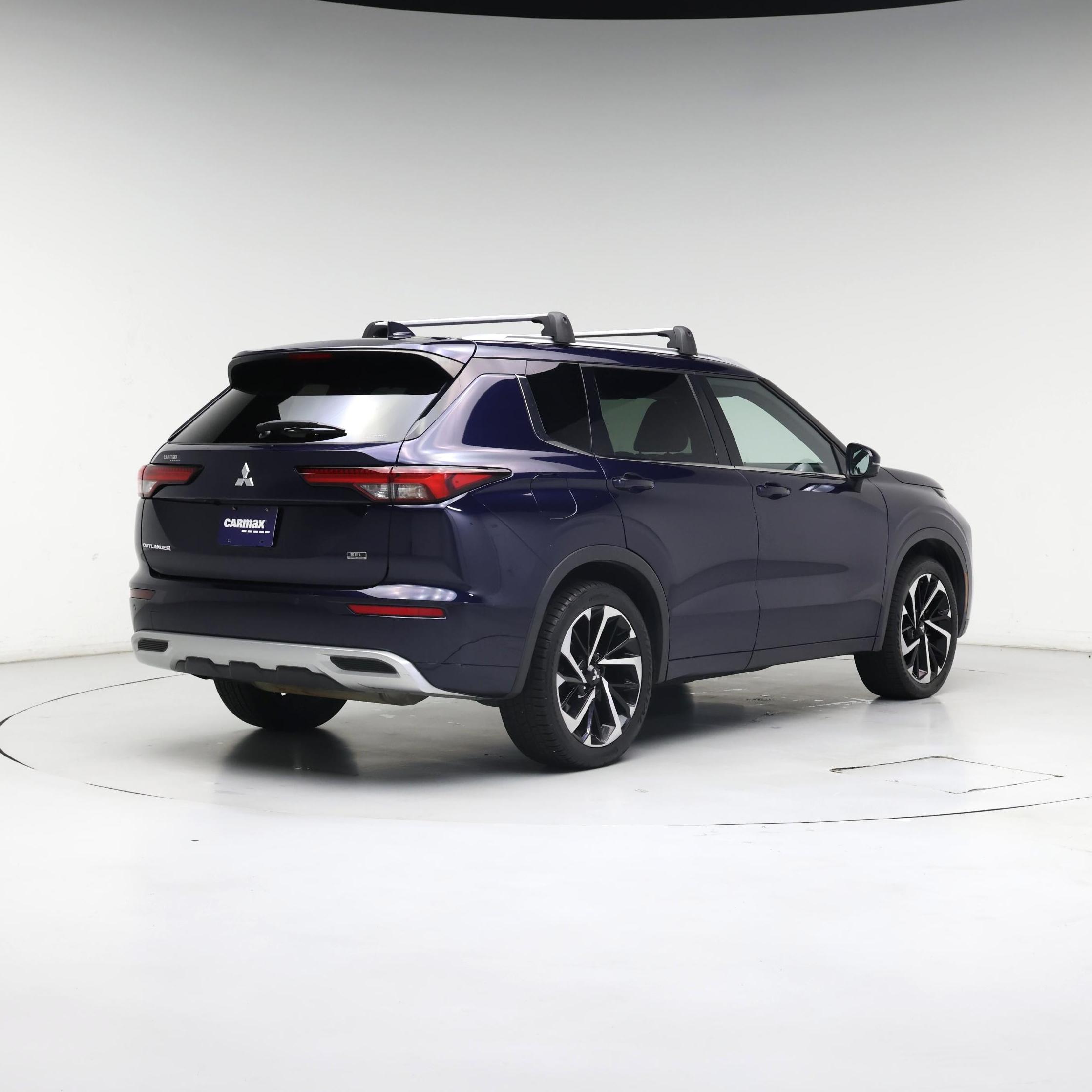Thumbnail: 2022 Mitsubishi Outlander - 8