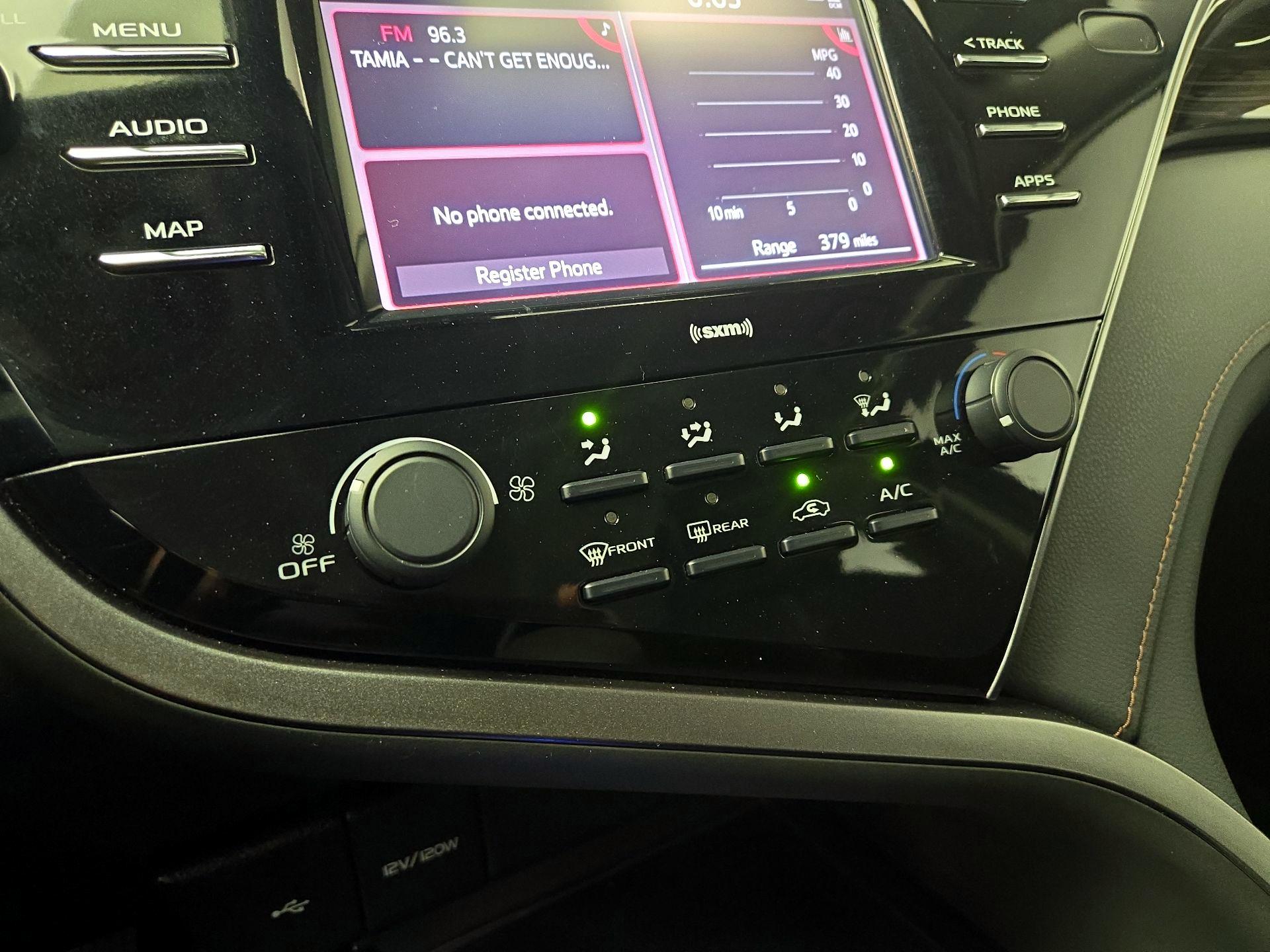 Thumbnail: 2020 Toyota Camry - 16
