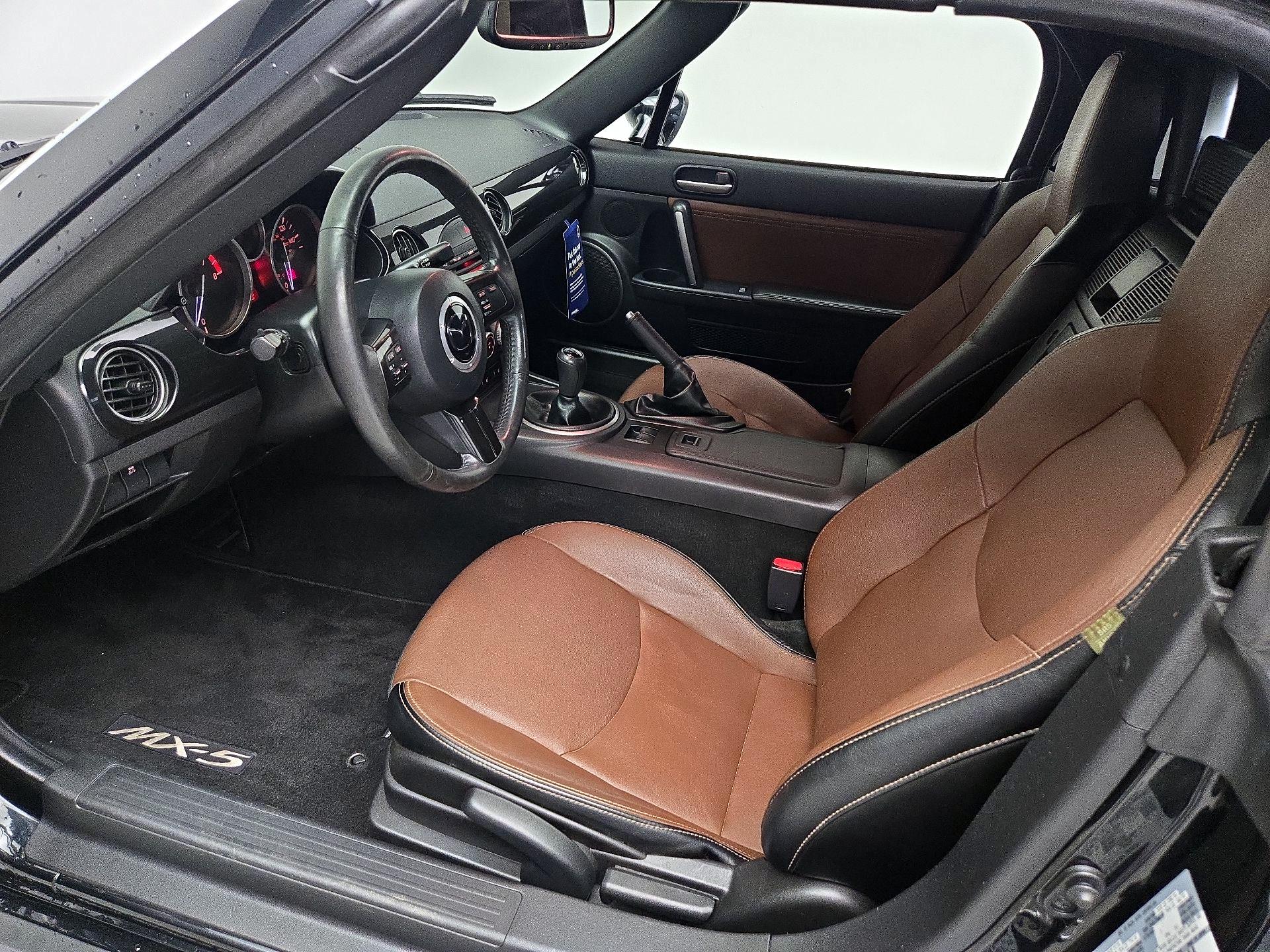 Thumbnail: 2015 Mazda MX-5 Miata - 11
