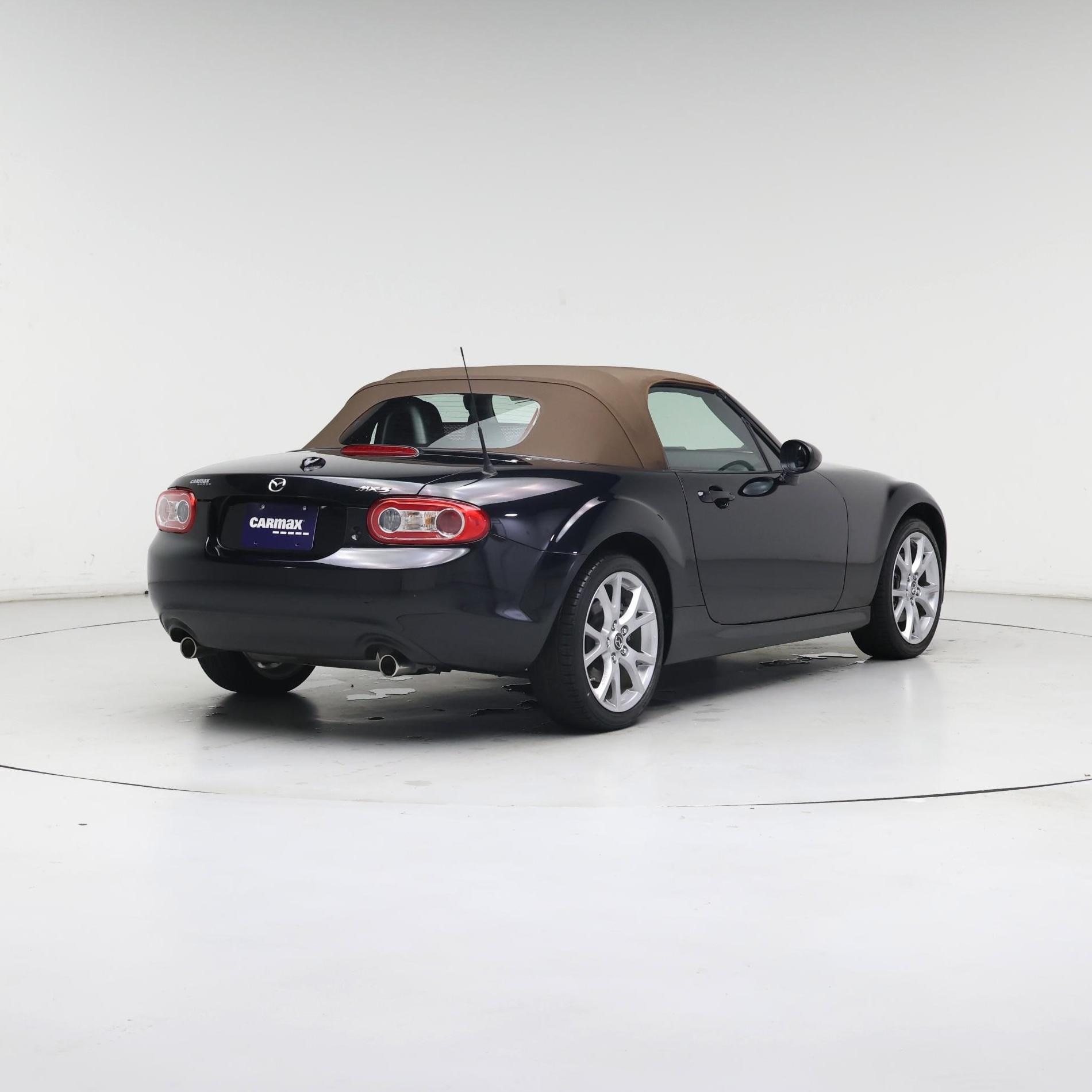 Thumbnail: 2015 Mazda MX-5 Miata - 8