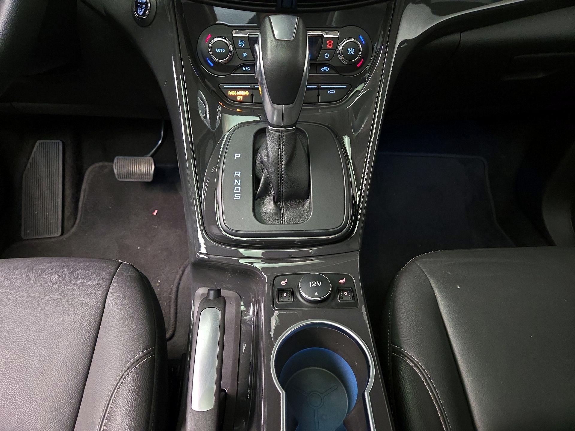 Thumbnail: 2015 Ford Escape - 18