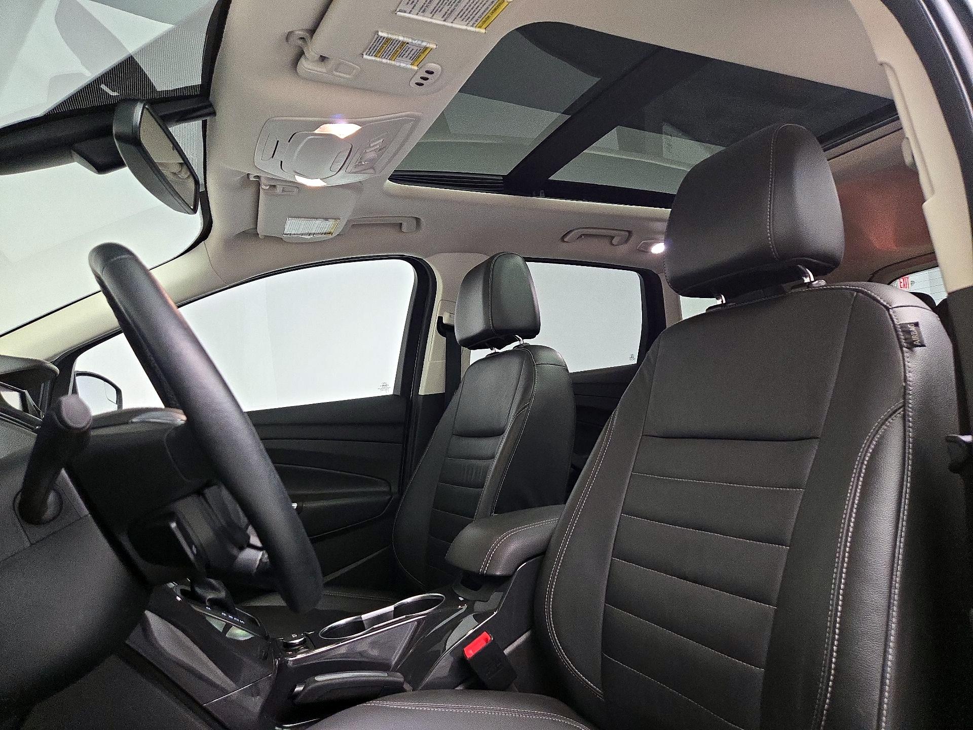 Thumbnail: 2015 Ford Escape - 20