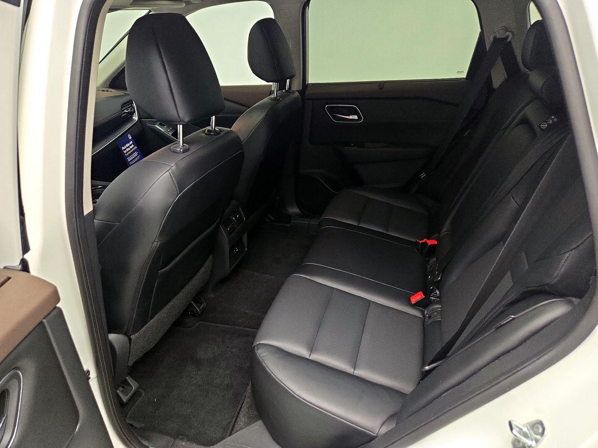 Thumbnail: 2021 Nissan Rogue - 20