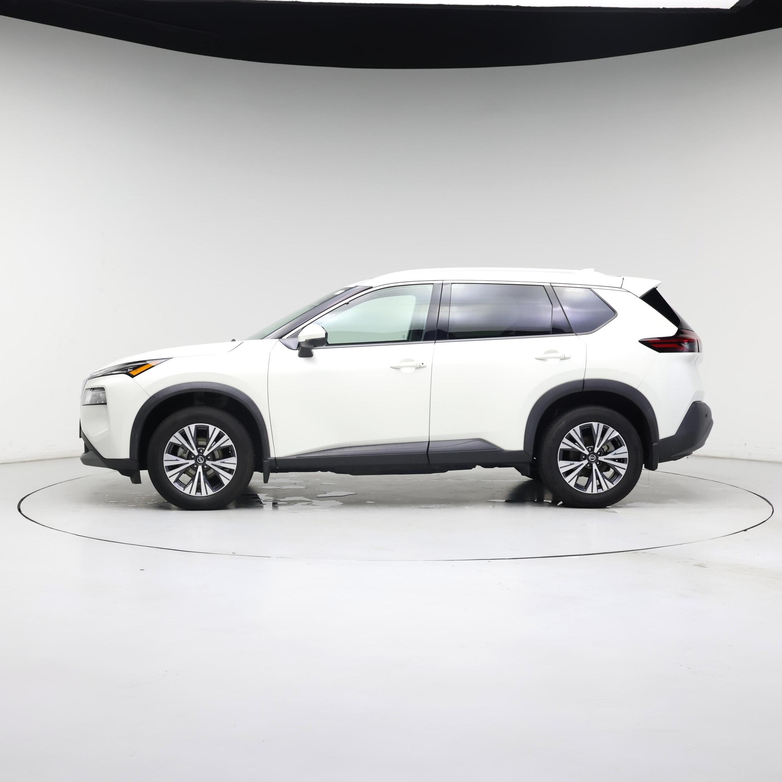 Thumbnail: 2021 Nissan Rogue - 3