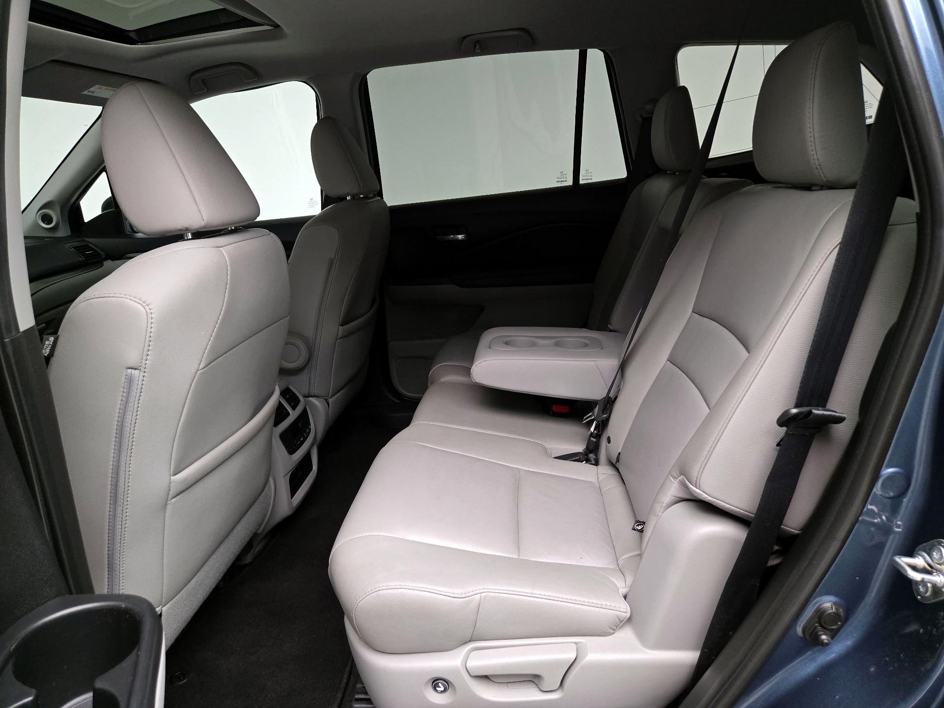 Thumbnail: 2018 Honda Pilot - 20