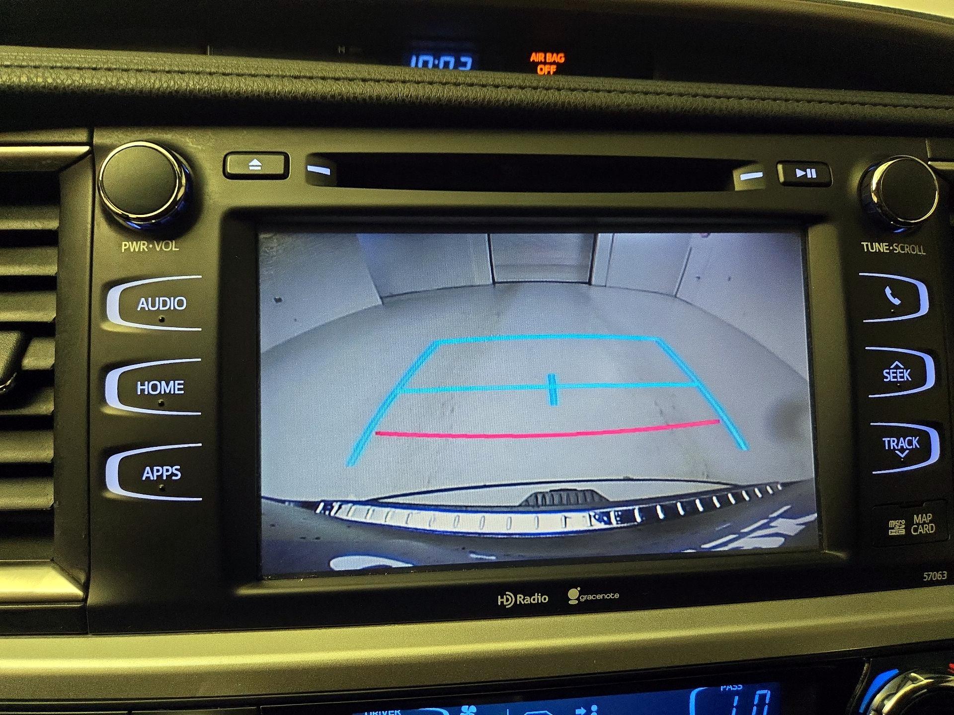 Thumbnail: 2015 Toyota Highlander - 14