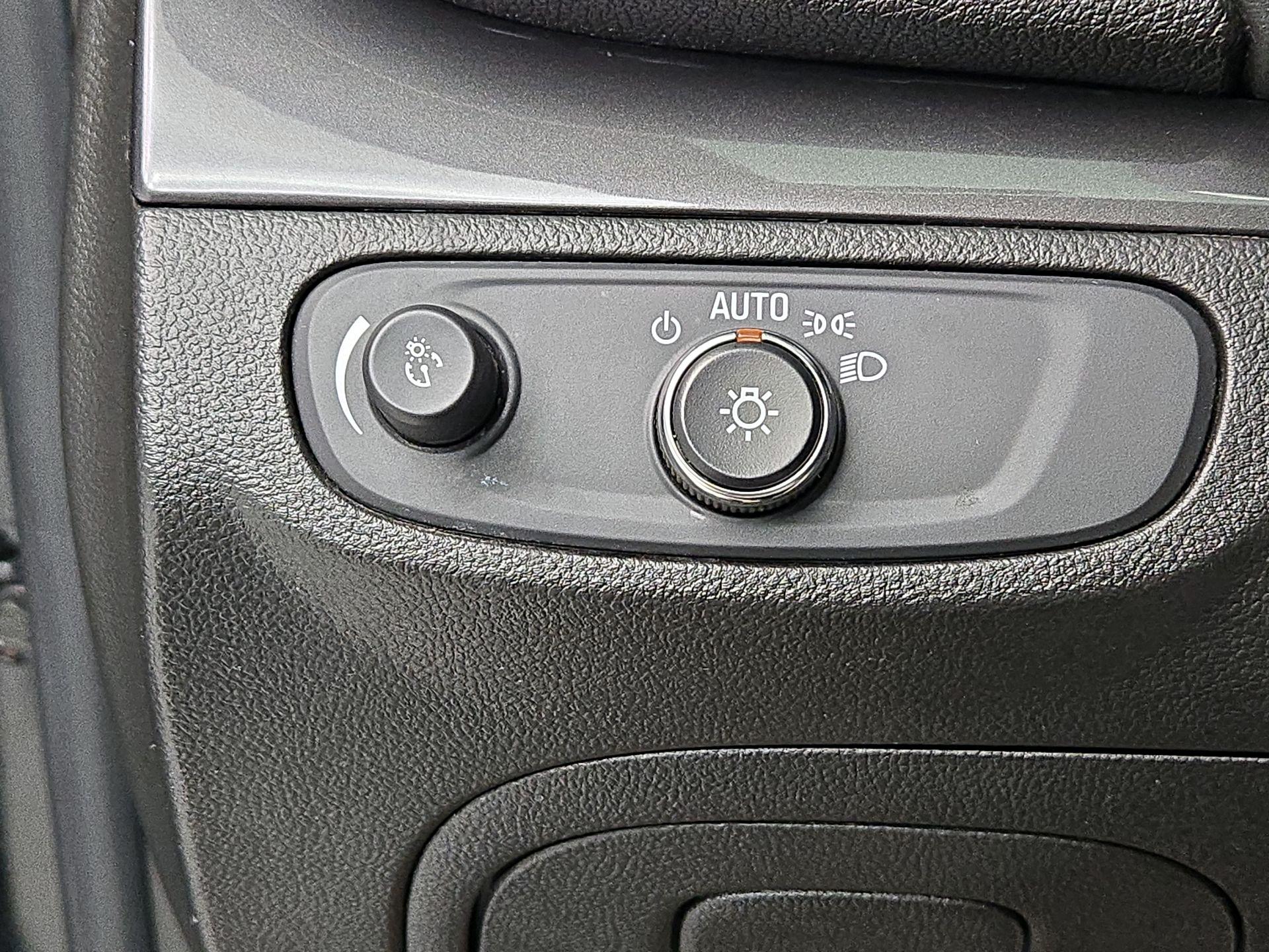 Thumbnail: 2018 Buick Encore - 13