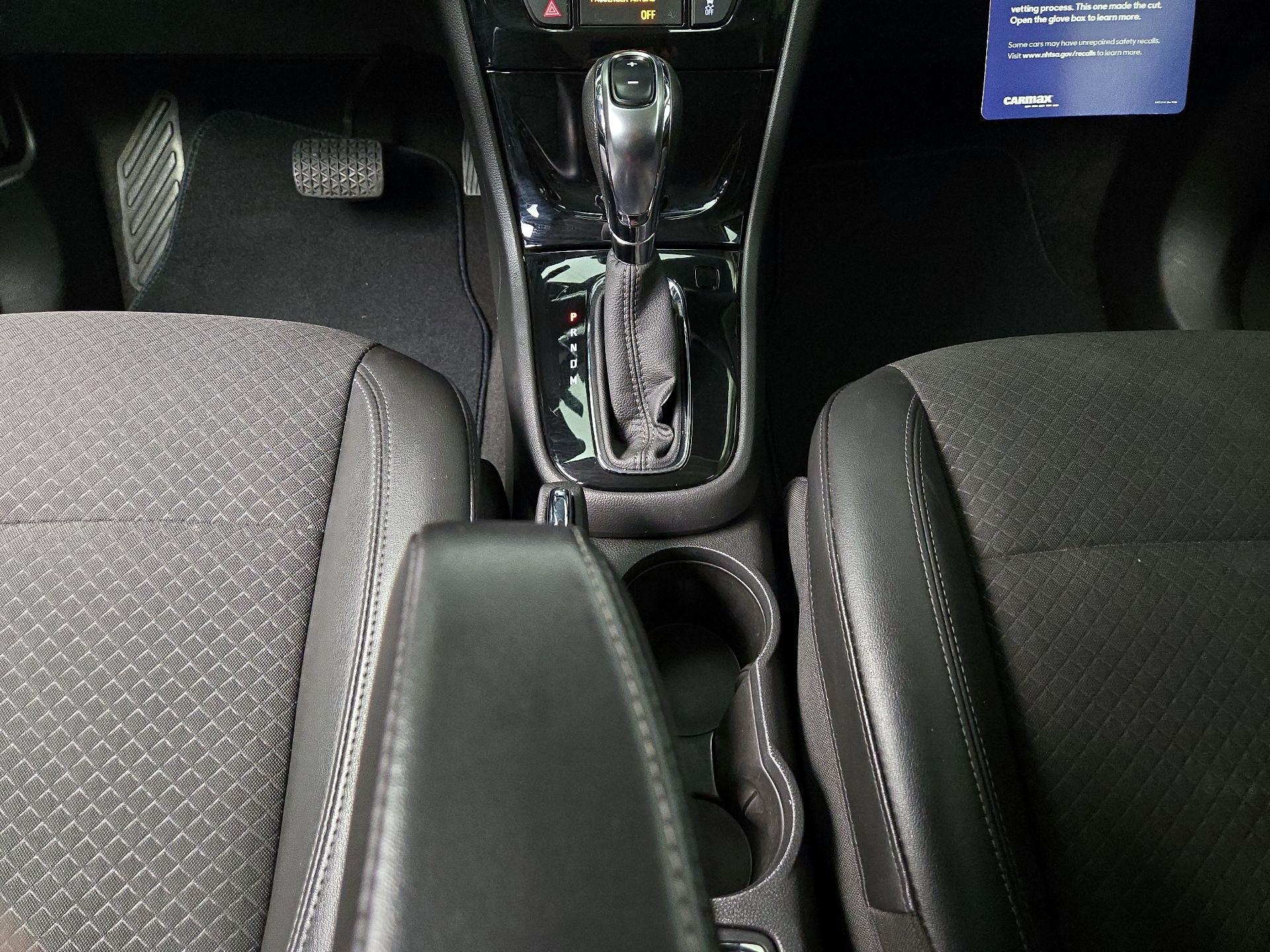 Thumbnail: 2018 Buick Encore - 17