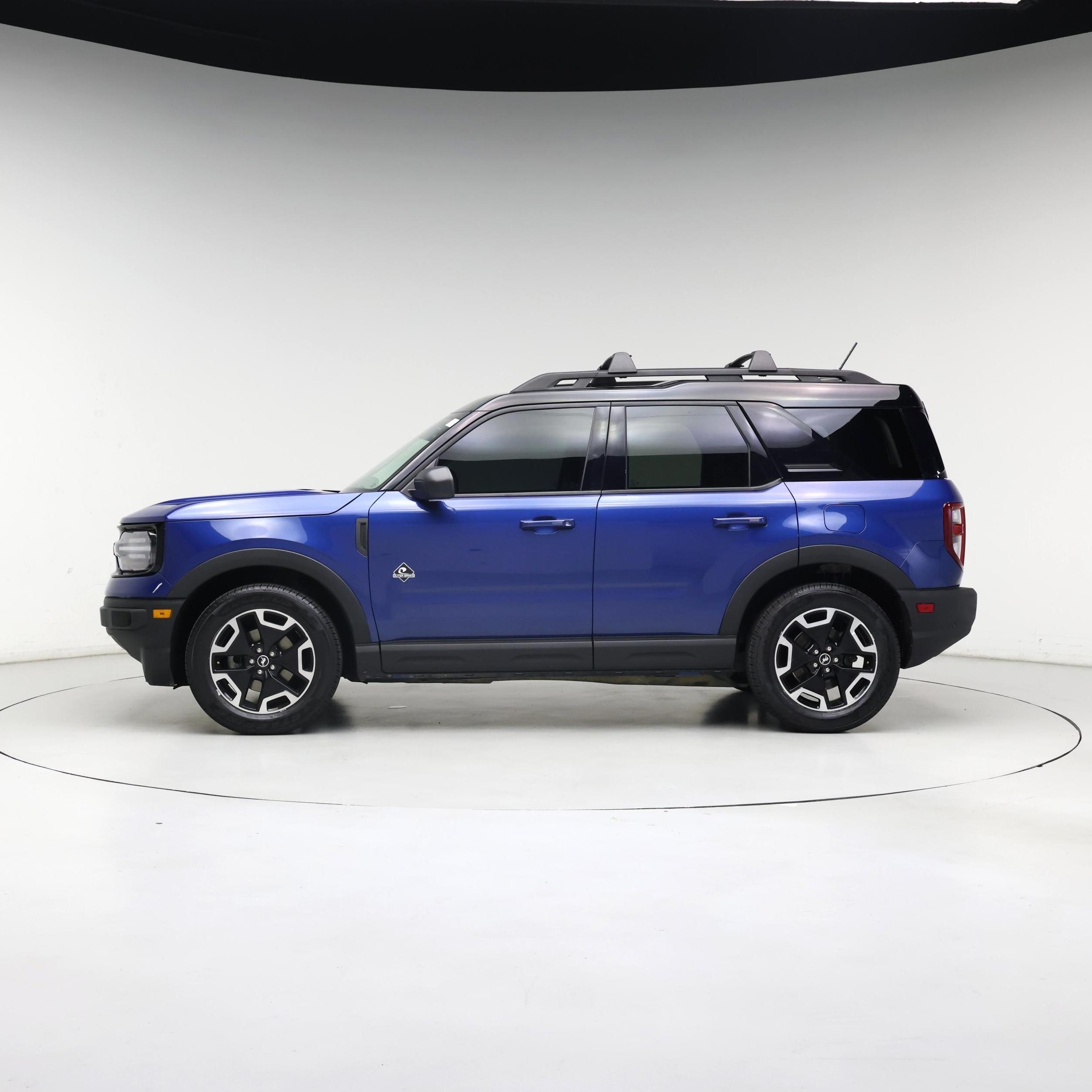 Thumbnail: 2023 Ford Bronco Sport - 3