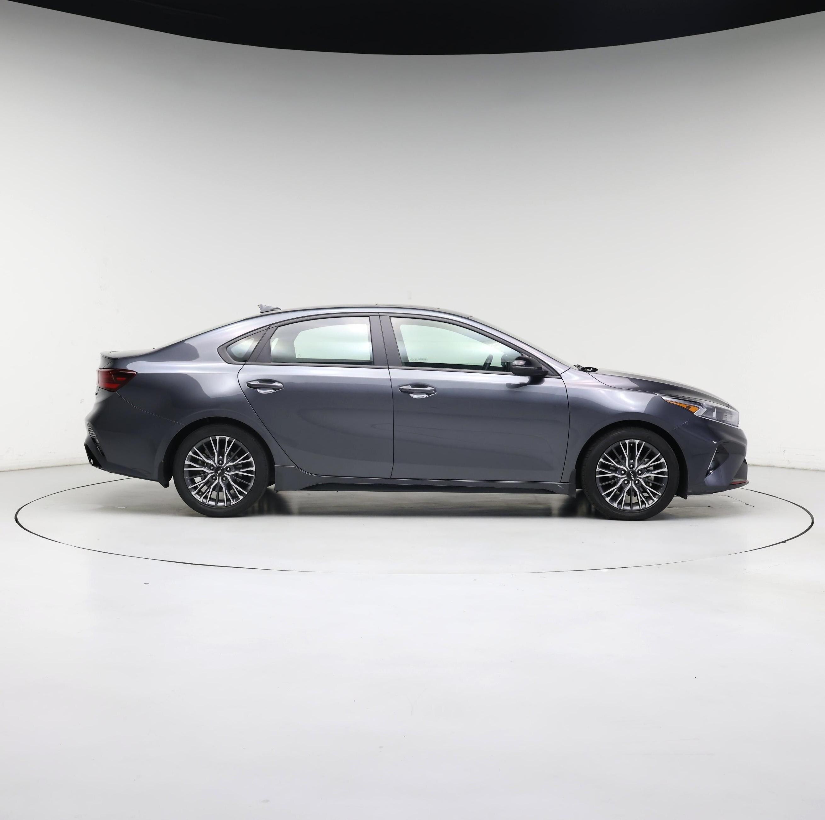 Thumbnail: 2024 Kia Forte - 7