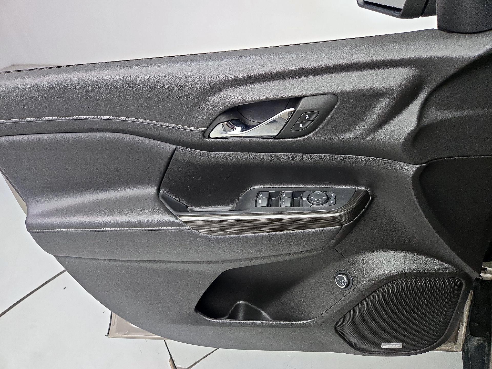 Thumbnail: 2023 GMC Acadia - 12