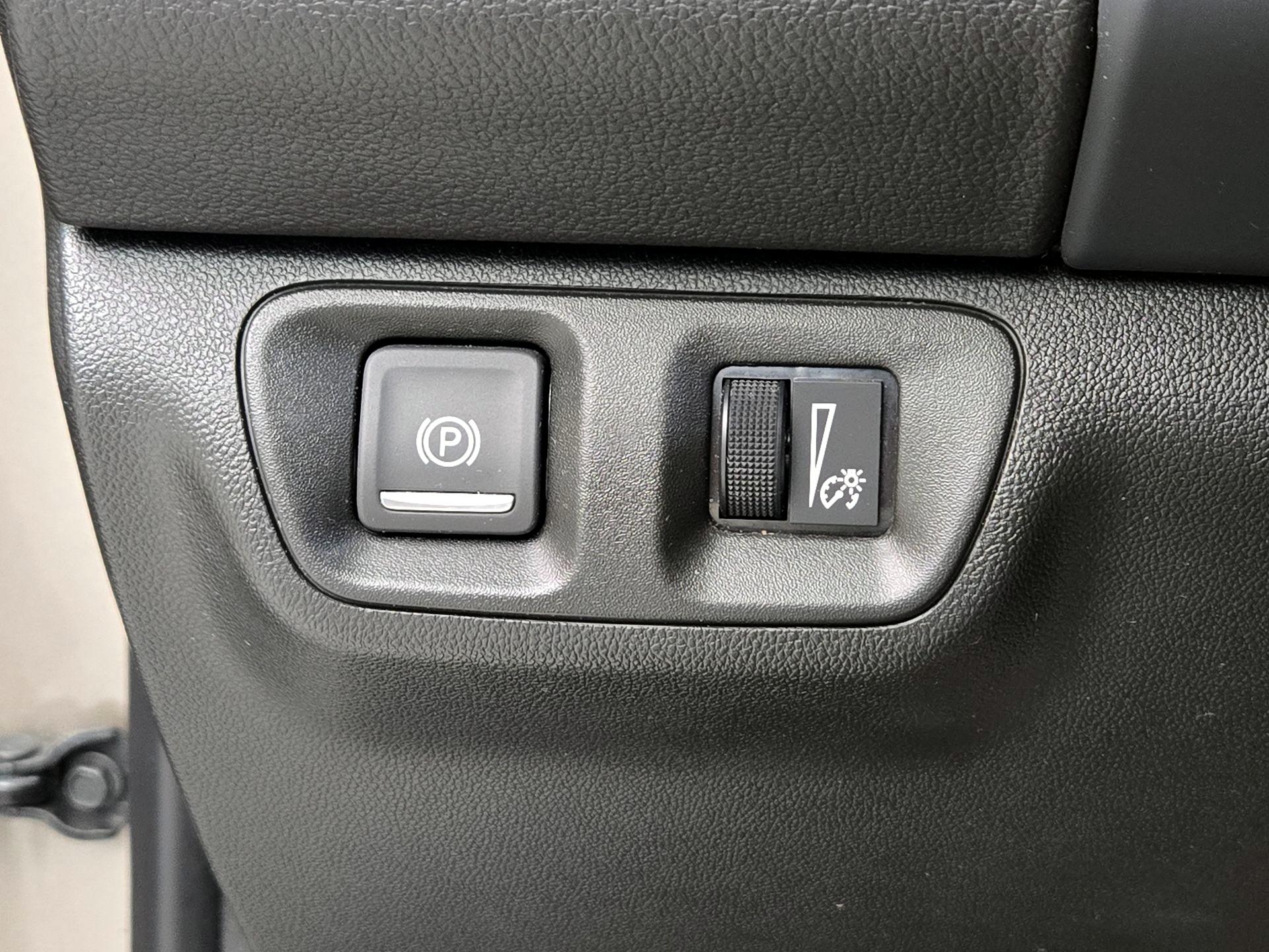 Thumbnail: 2023 GMC Acadia - 13