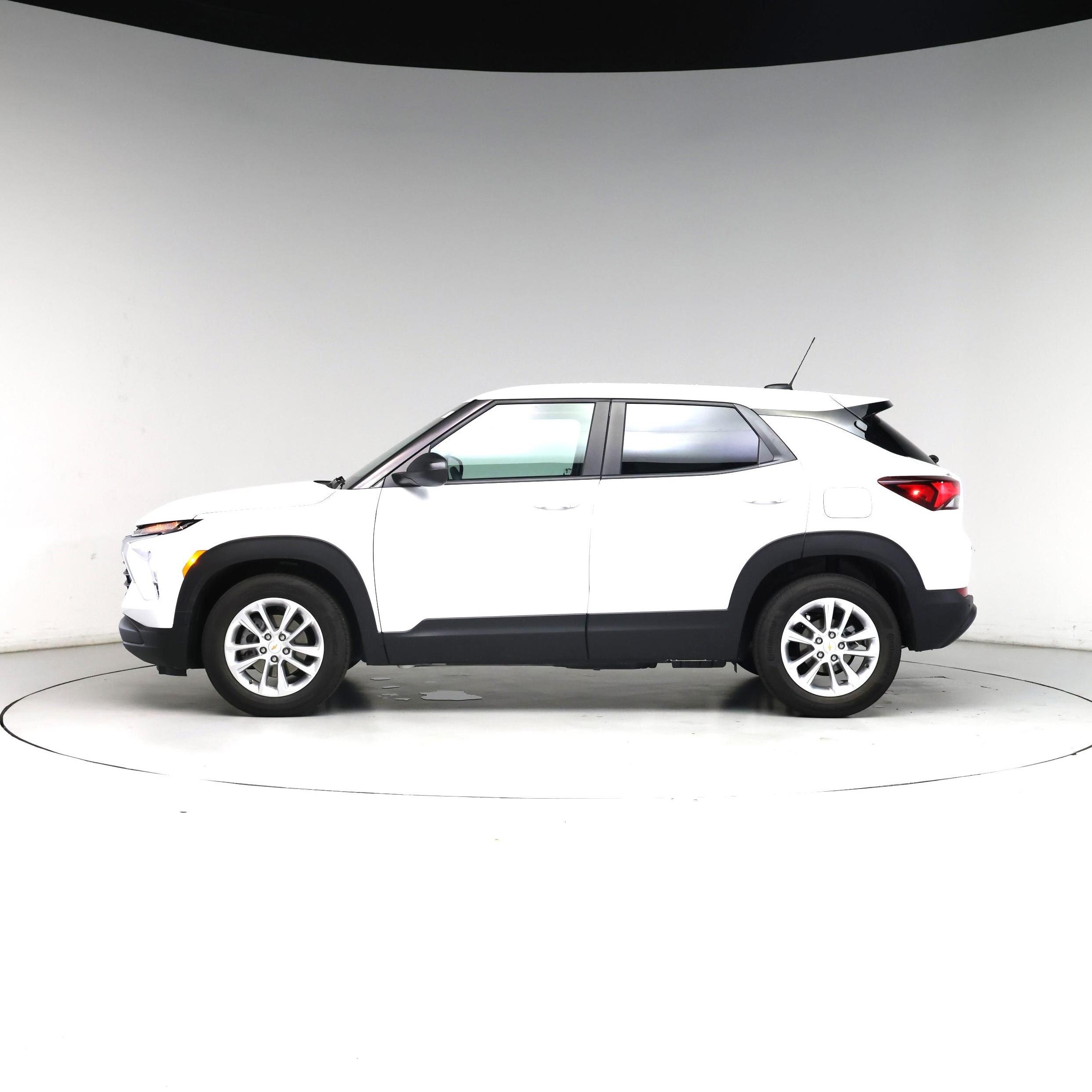 Thumbnail: 2025 Chevrolet TrailBlazer - 3