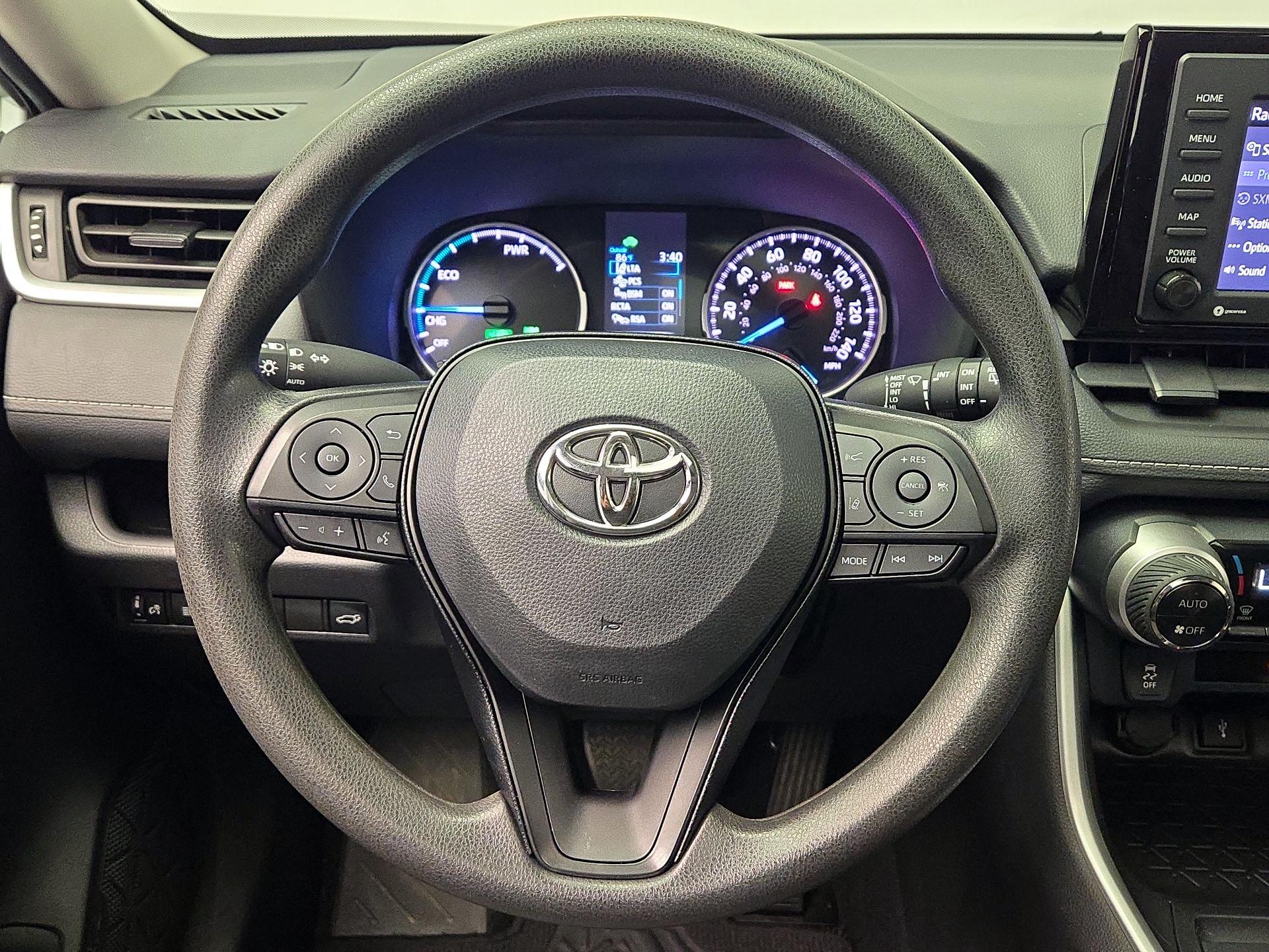 Thumbnail: 2022 Toyota RAV4 - 10