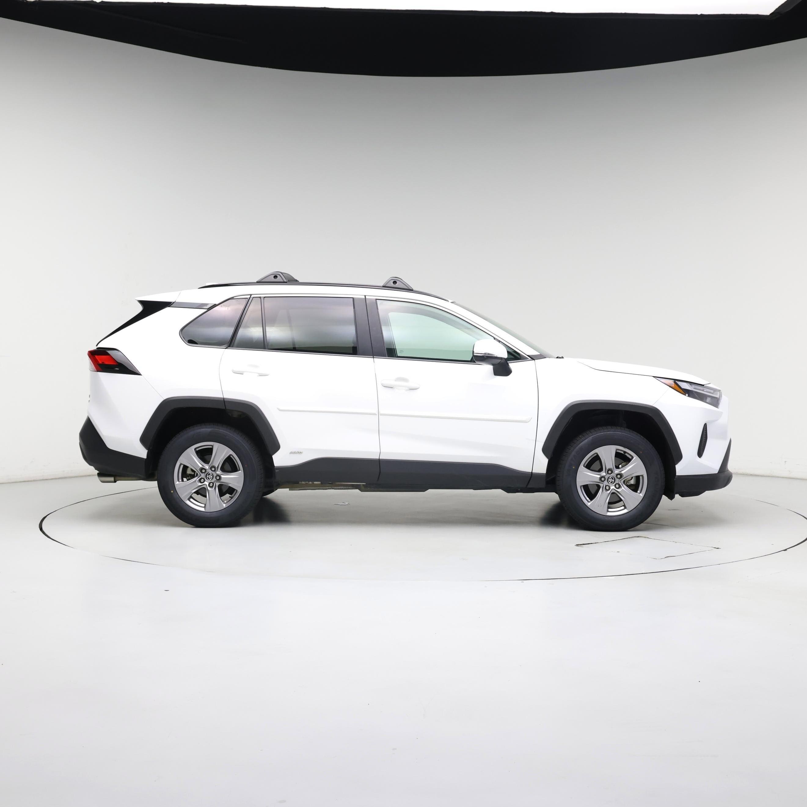 Thumbnail: 2022 Toyota RAV4 - 7