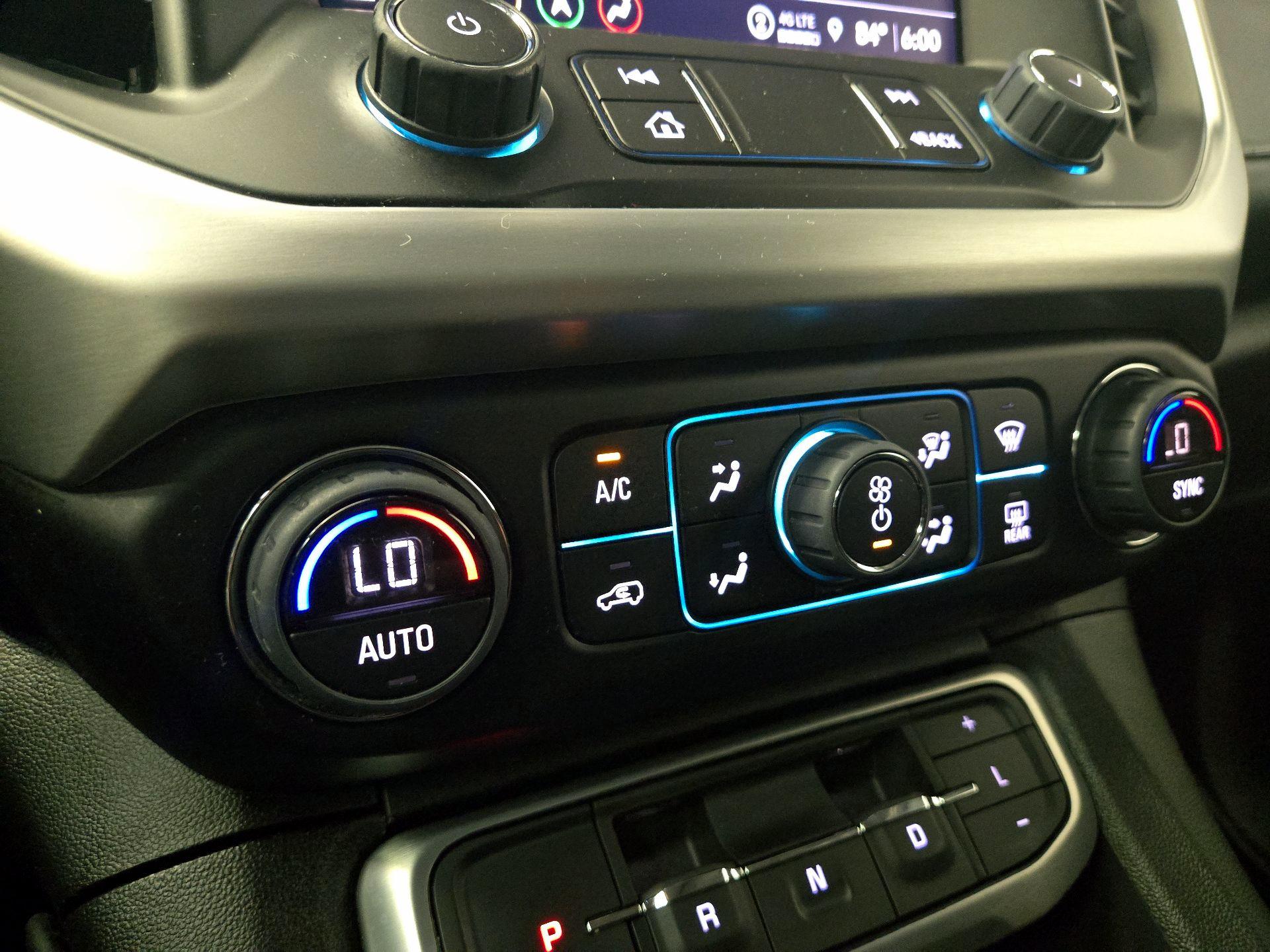 Thumbnail: 2022 GMC Acadia - 17