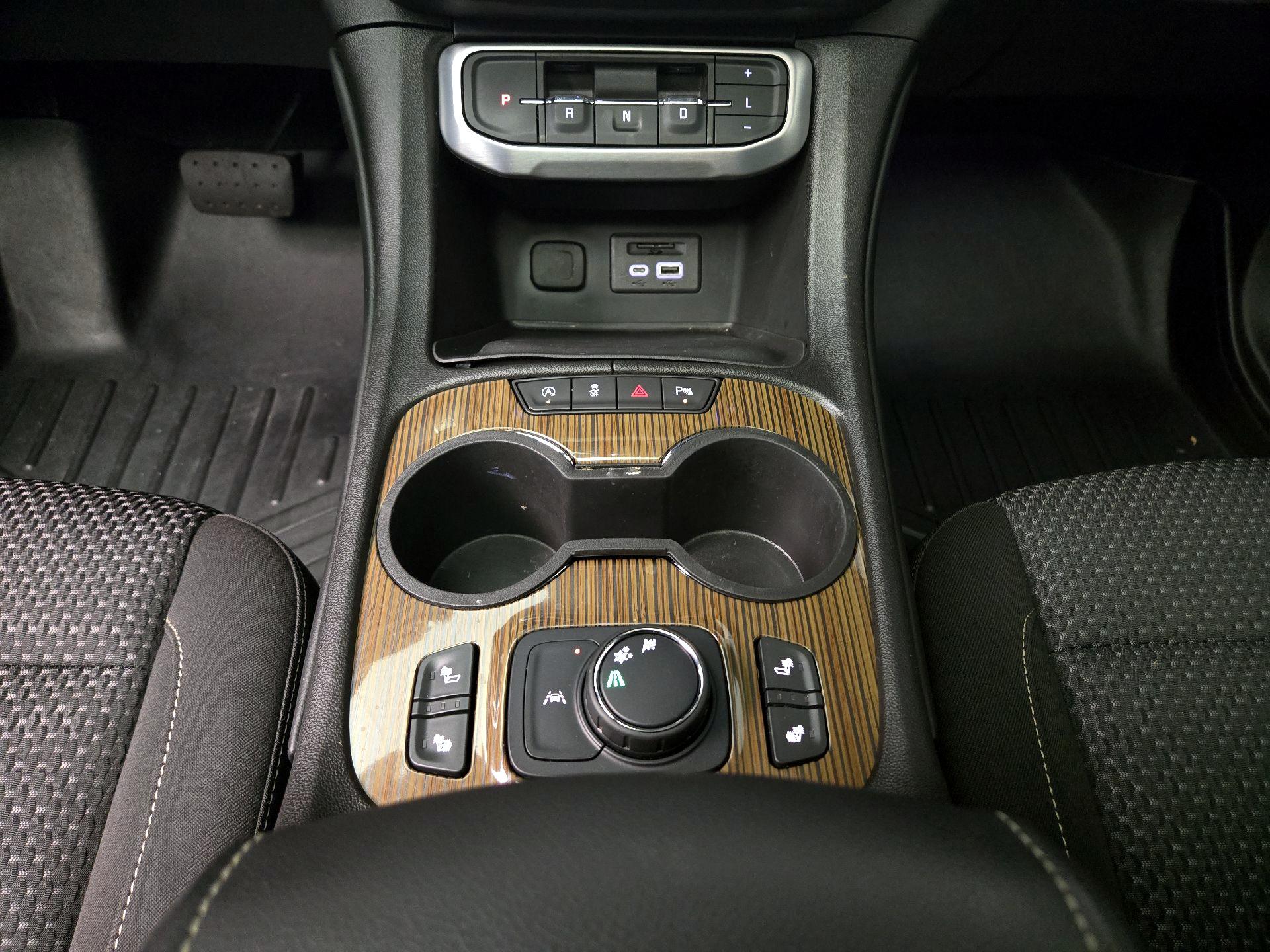 Thumbnail: 2022 GMC Acadia - 18