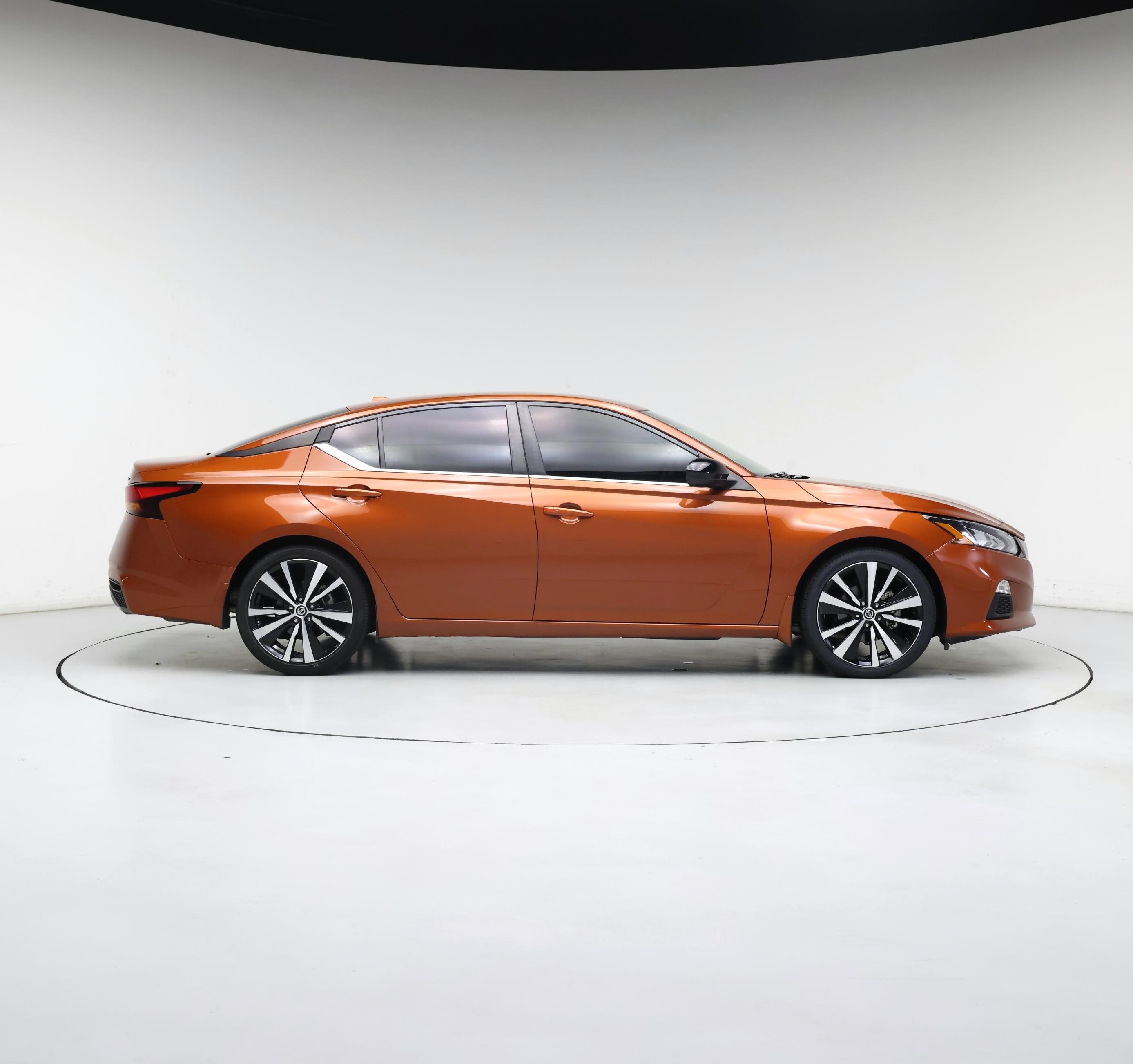 Thumbnail: 2021 Nissan Altima - 7