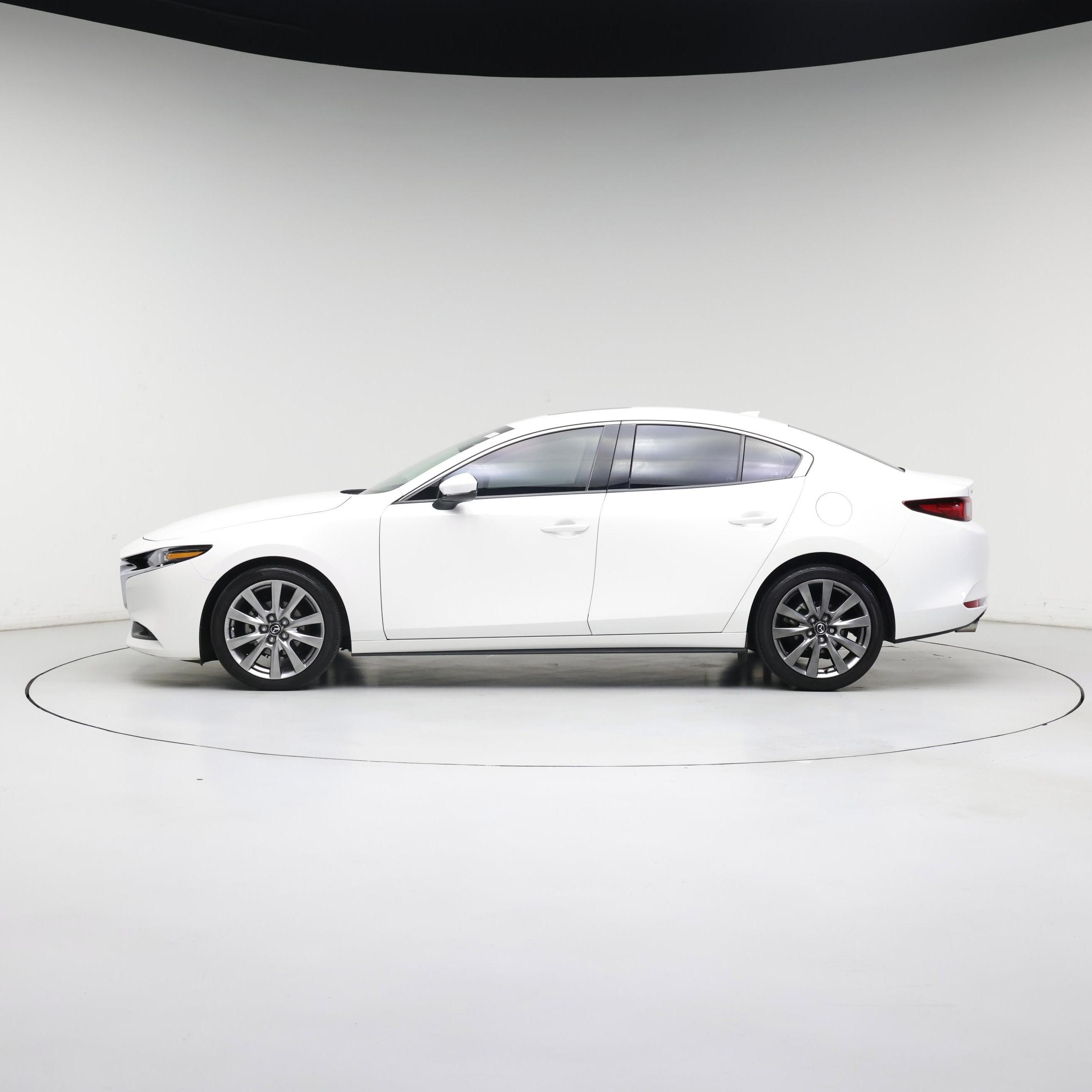 Thumbnail: 2022 Mazda Mazda3 - 3