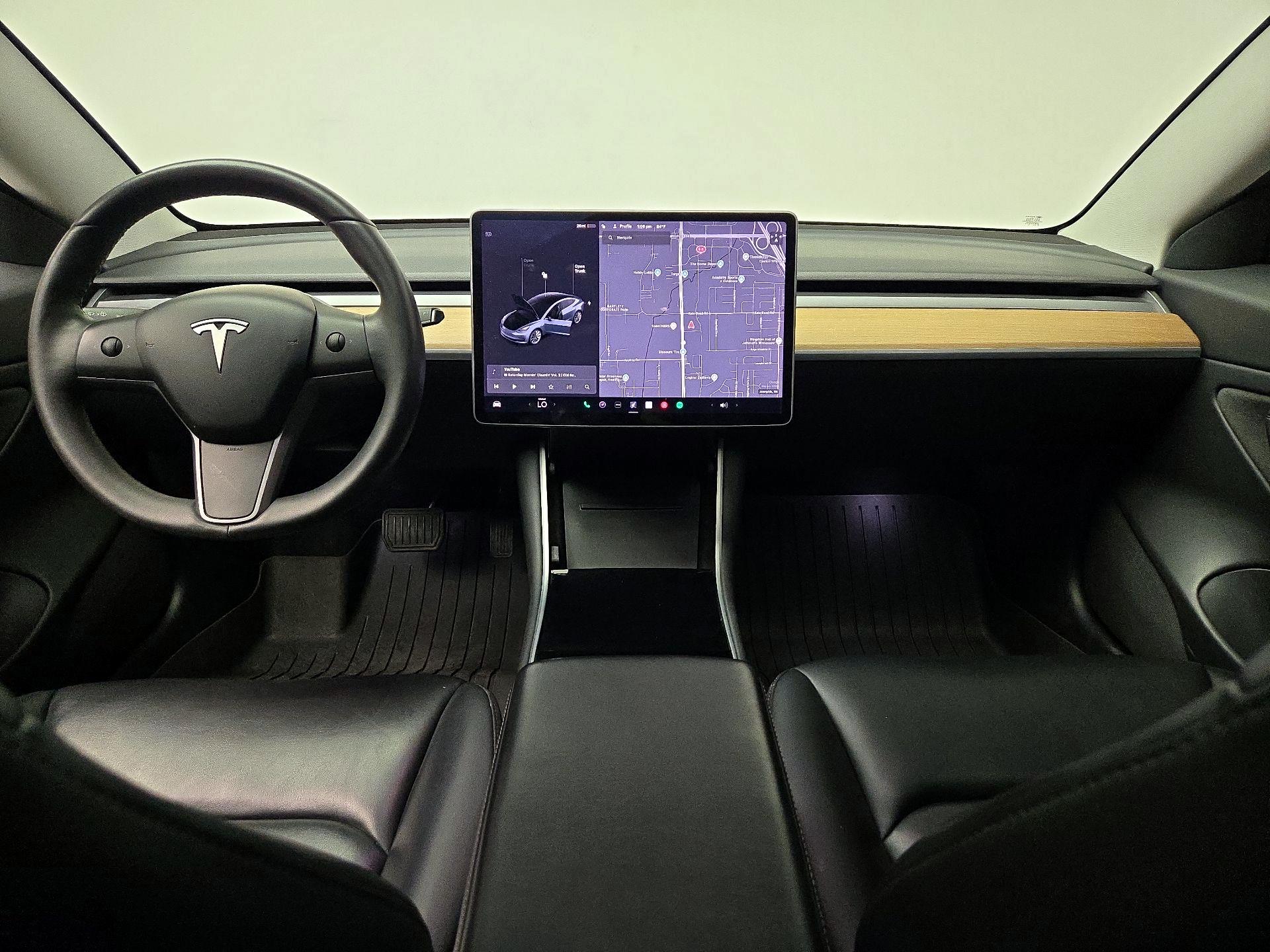 Thumbnail: 2020 Tesla Model 3 - 9