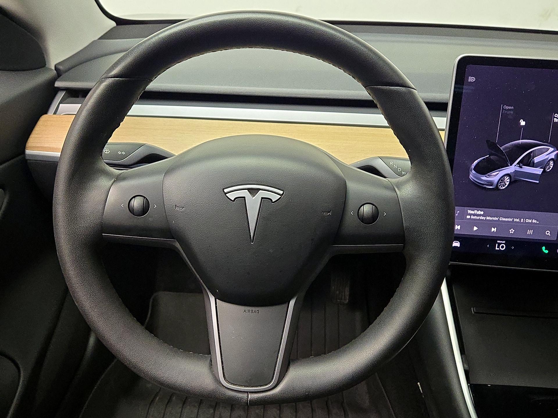 Thumbnail: 2020 Tesla Model 3 - 10