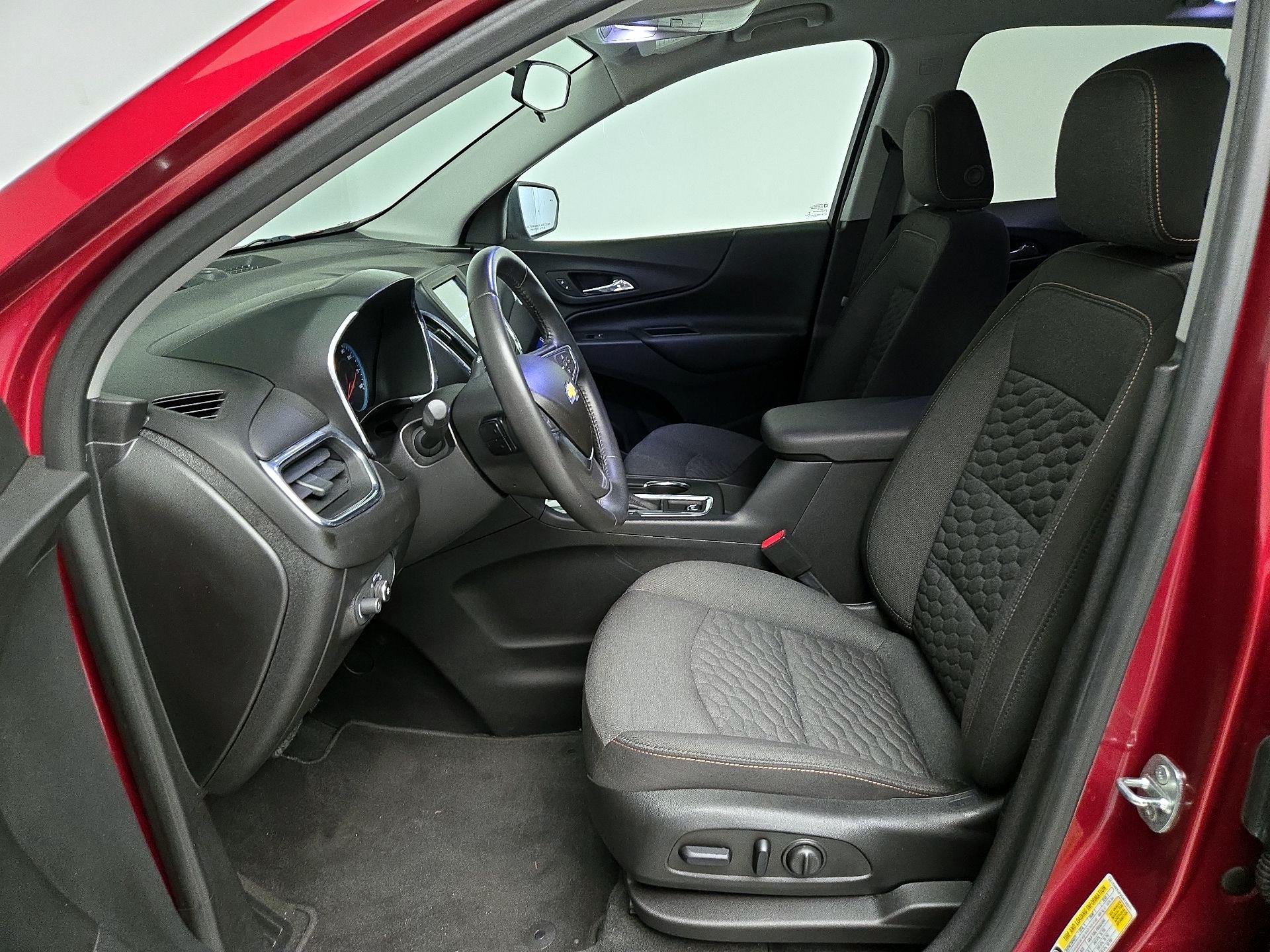 Thumbnail: 2018 Chevrolet Equinox - 11