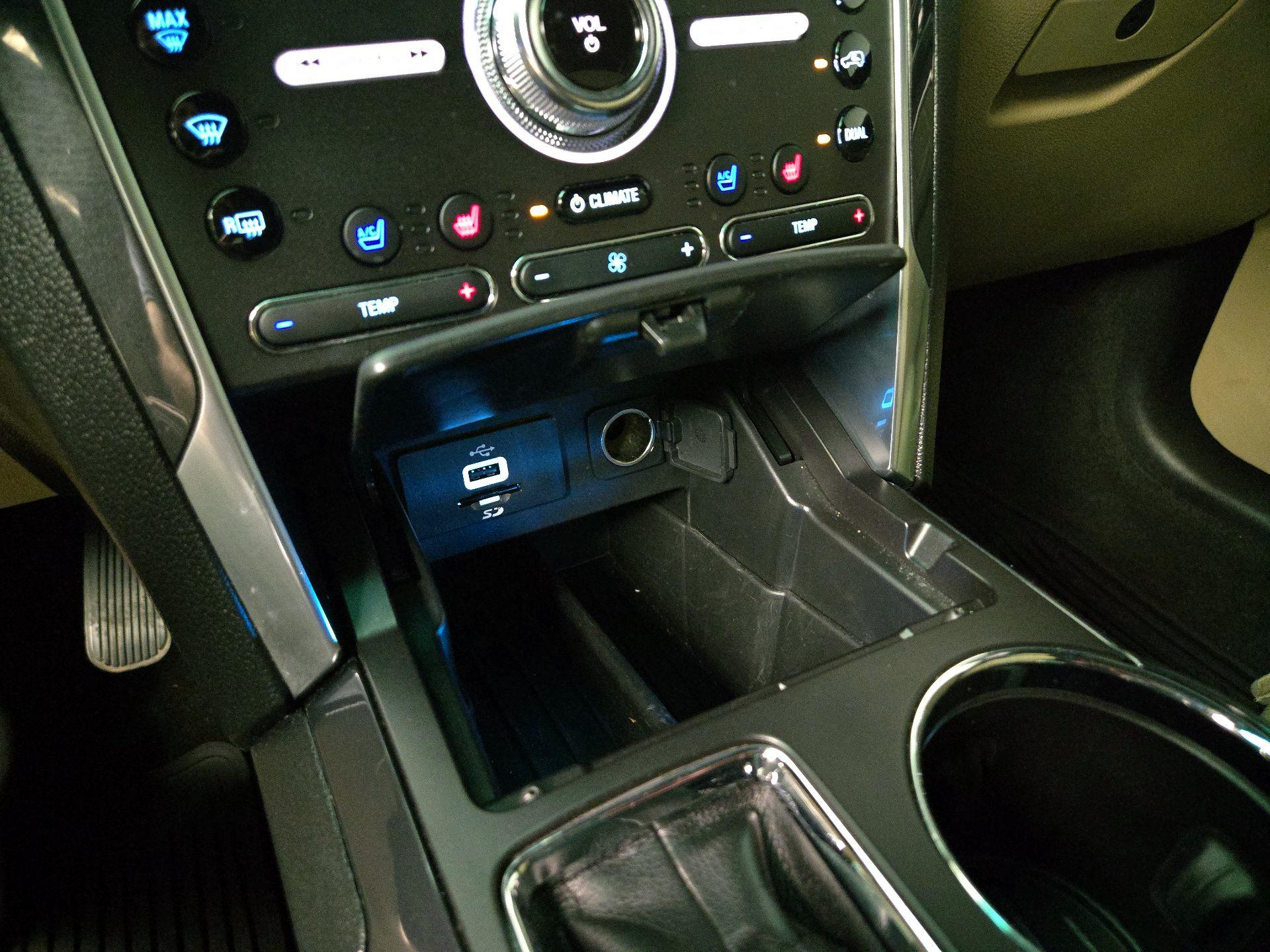 Thumbnail: 2016 Ford Explorer - 19