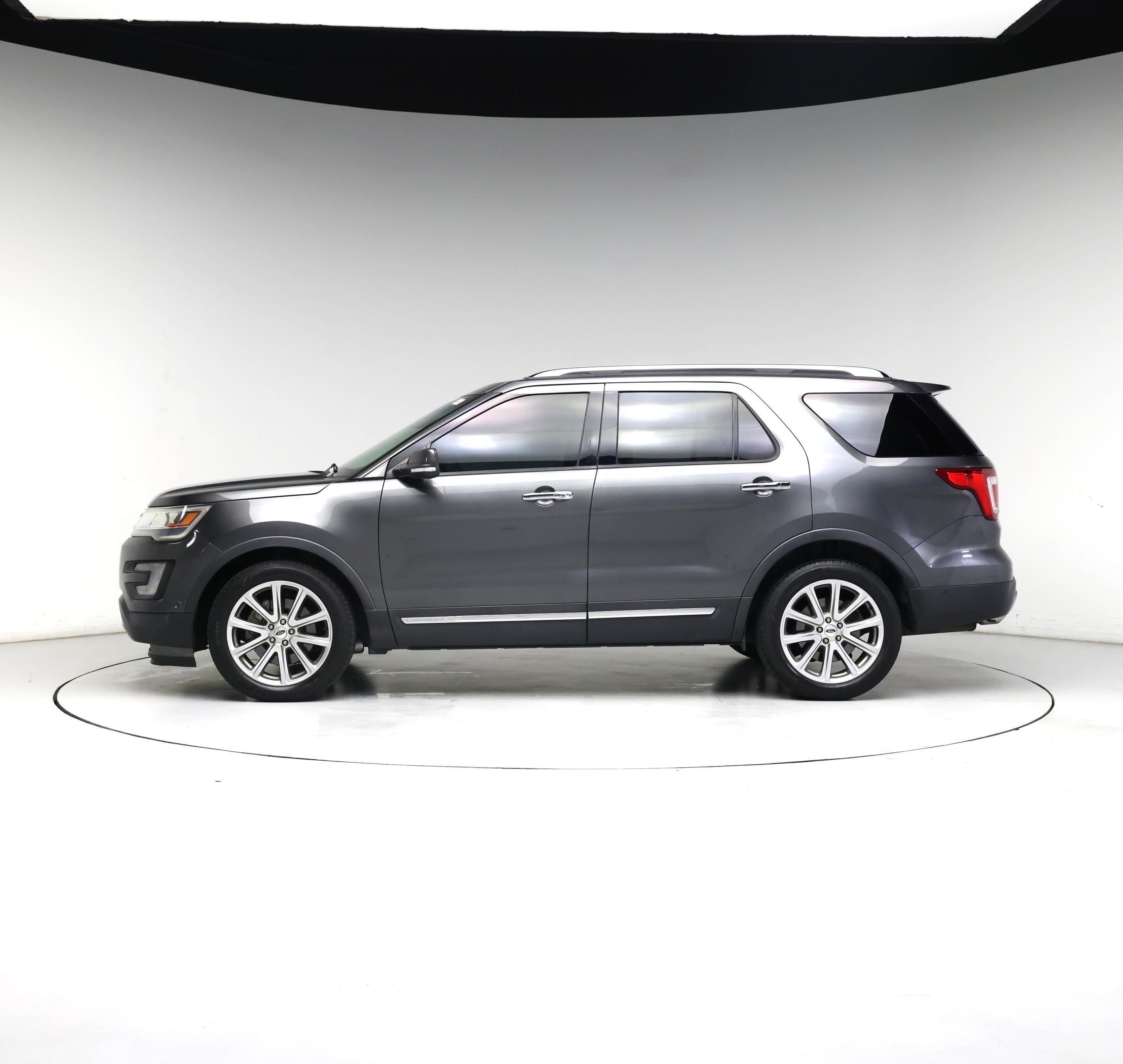 Thumbnail: 2016 Ford Explorer - 3