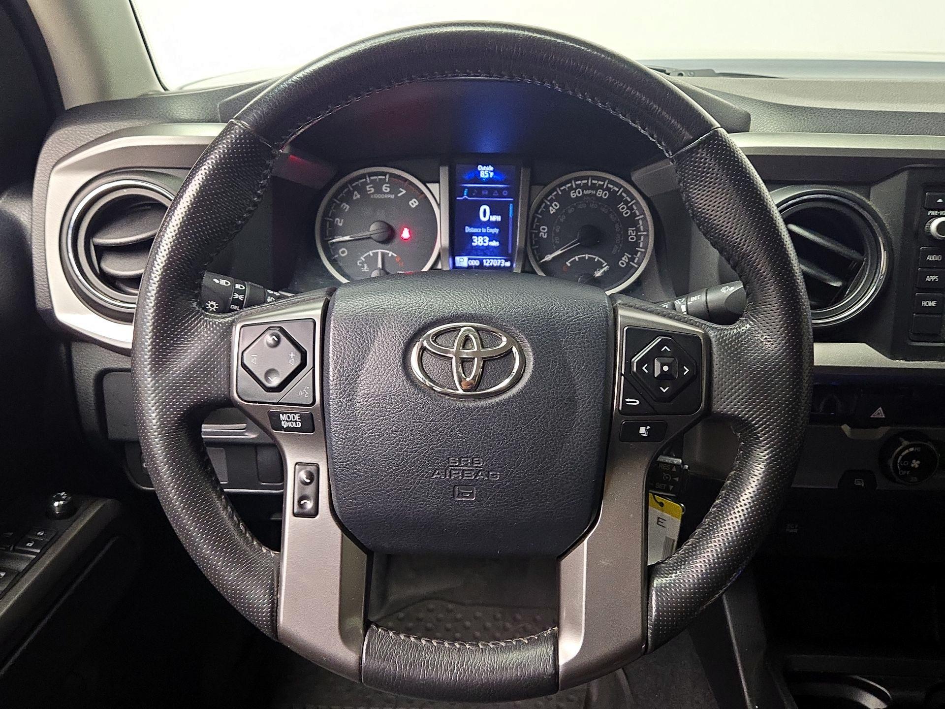 Thumbnail: 2017 Toyota Tacoma - 10