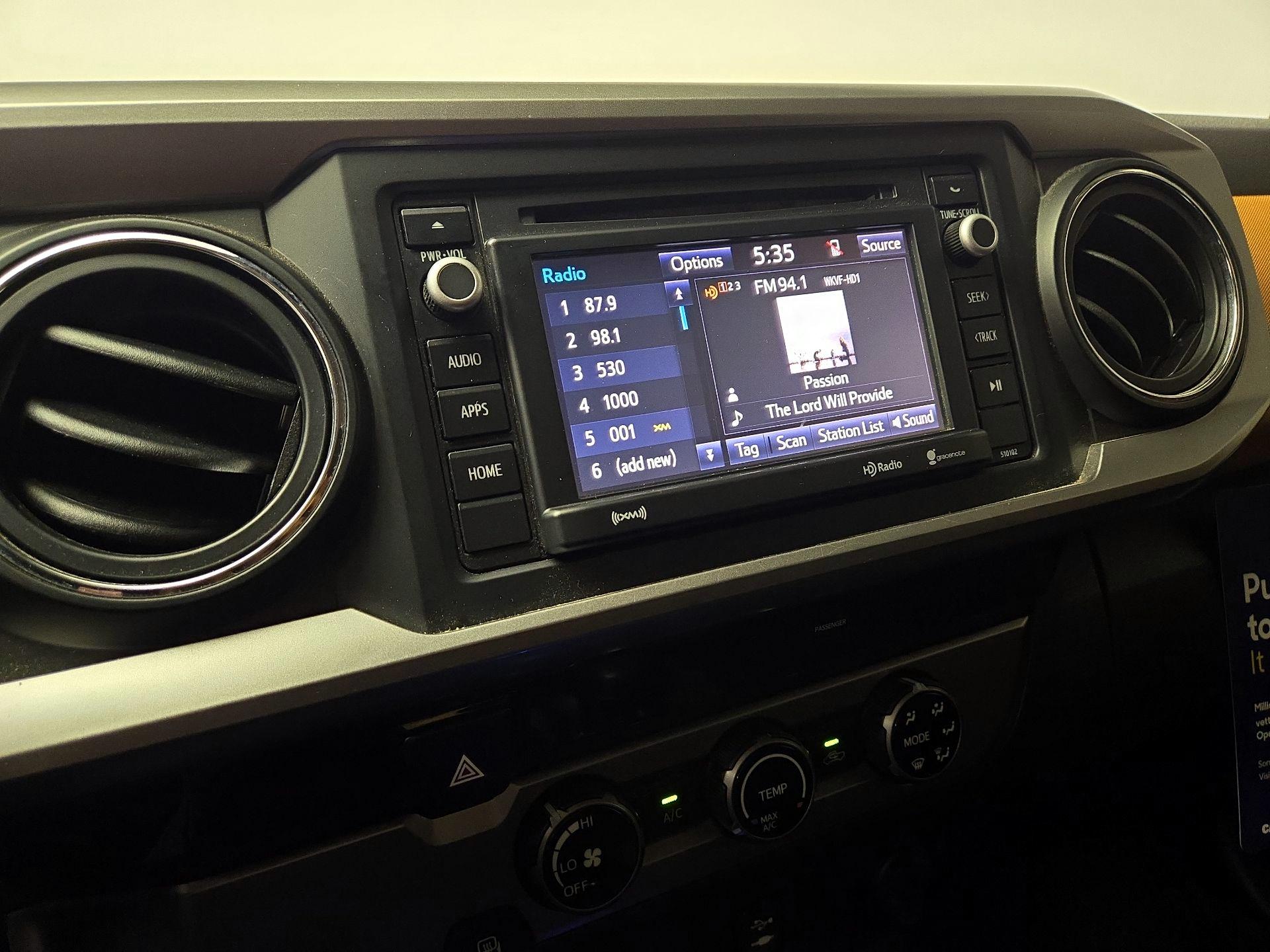Thumbnail: 2017 Toyota Tacoma - 15
