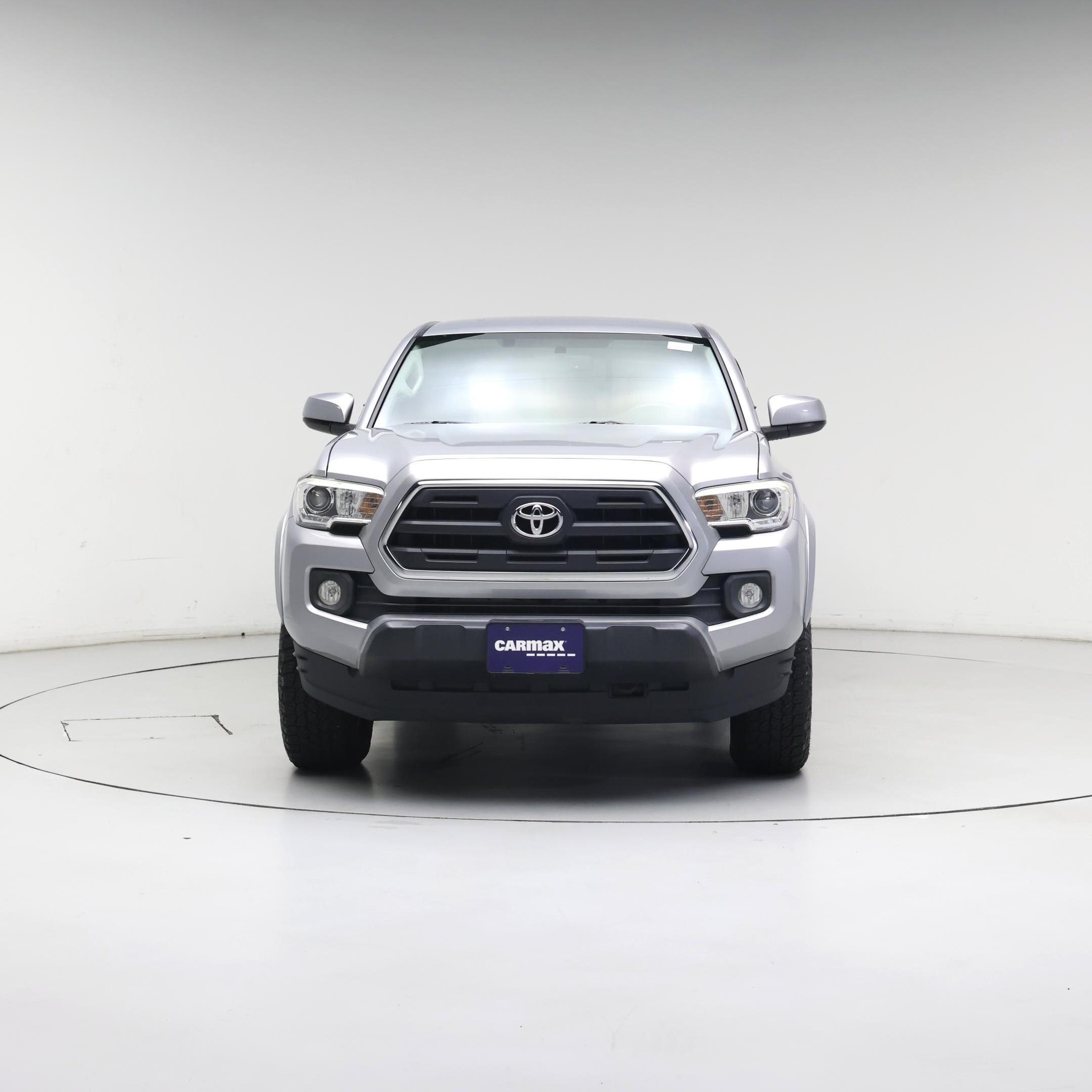 Thumbnail: 2017 Toyota Tacoma - 5