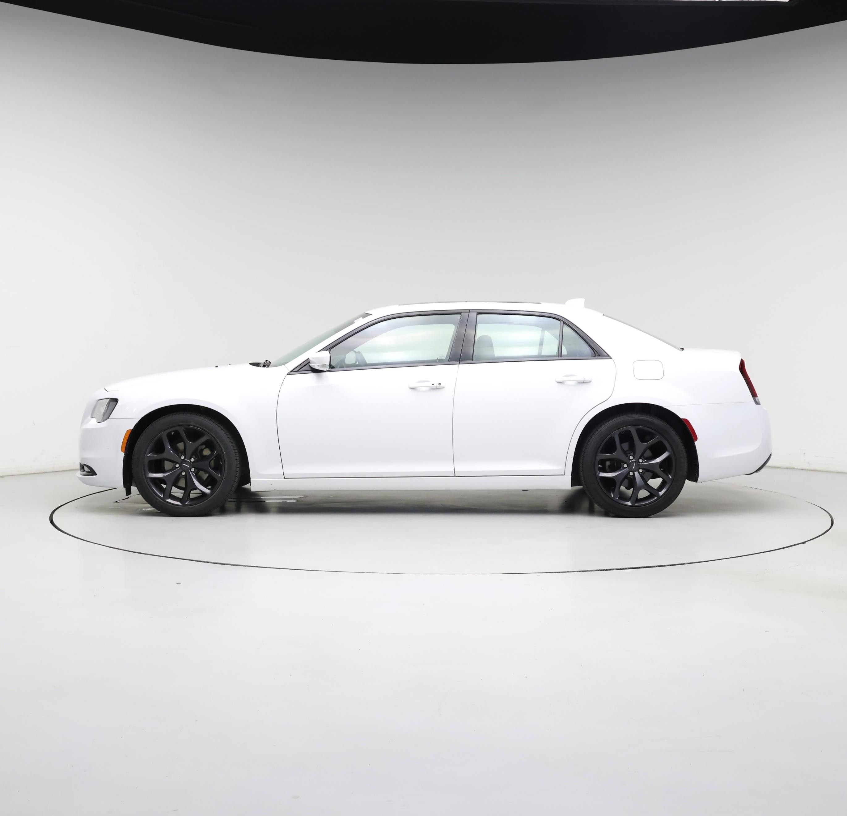 Thumbnail: 2023 Chrysler 300 - 3