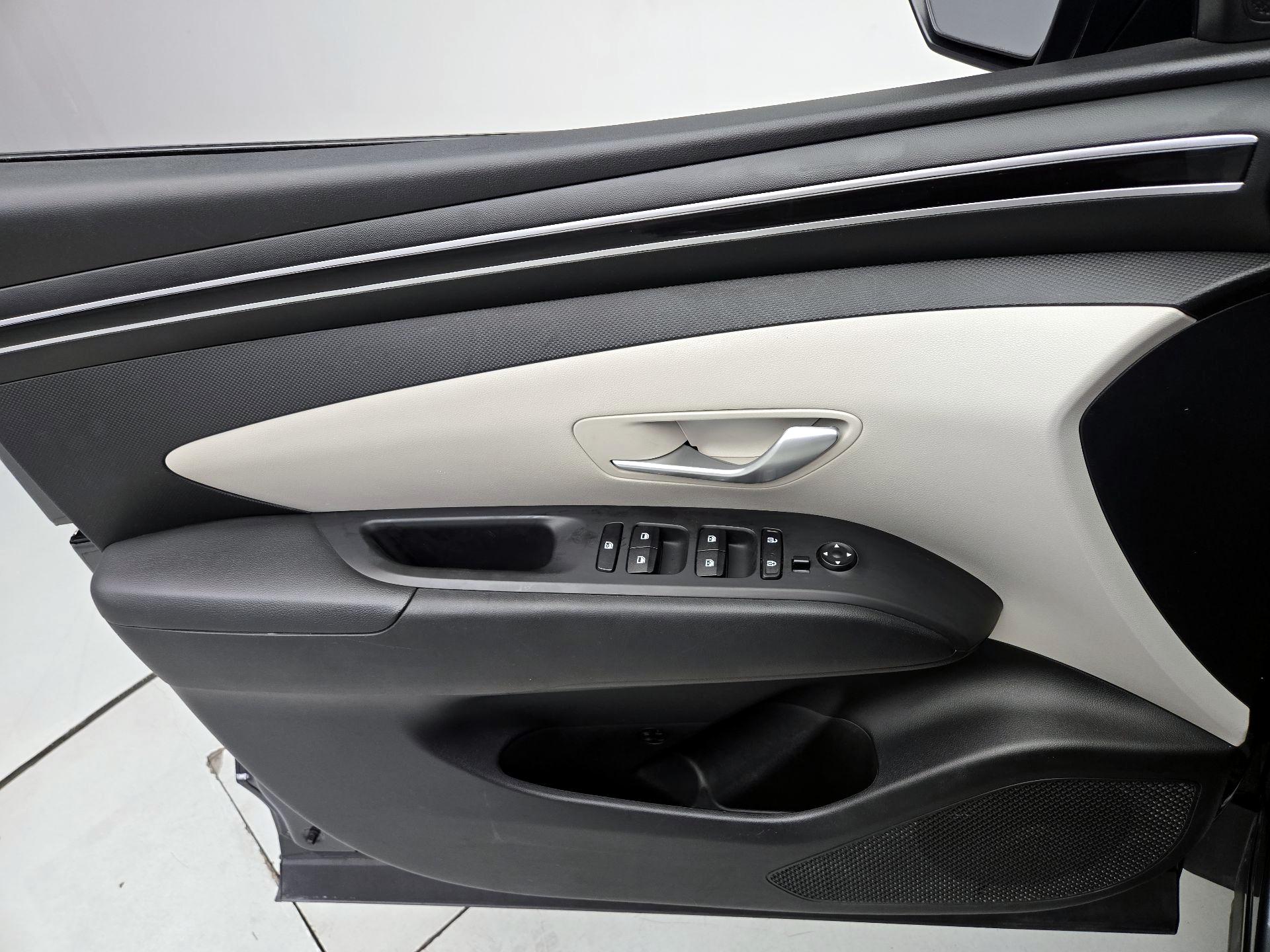 Thumbnail: 2024 Hyundai Tucson - 12