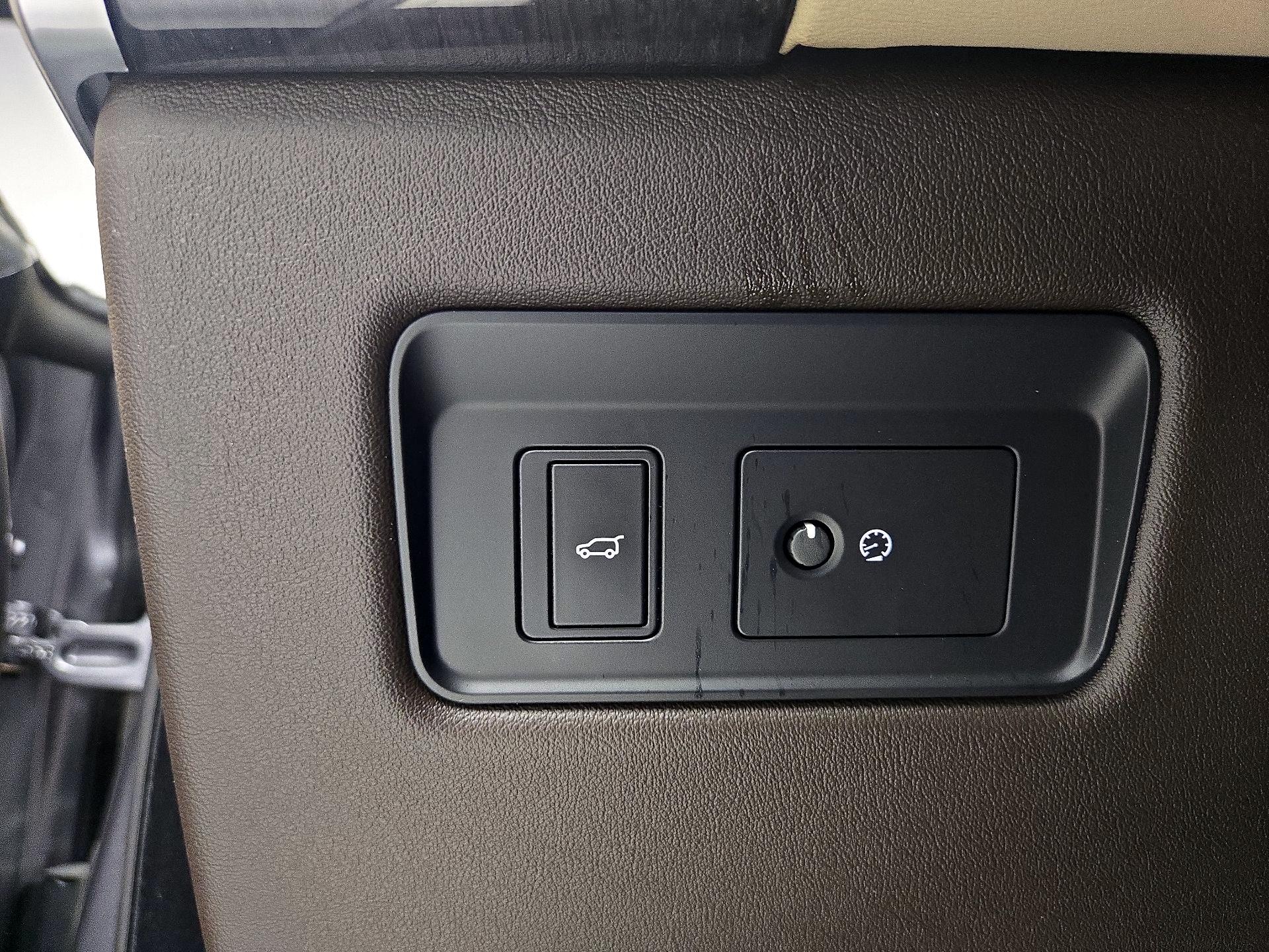 Thumbnail: 2022 Land Rover Range Rover Sport - 13