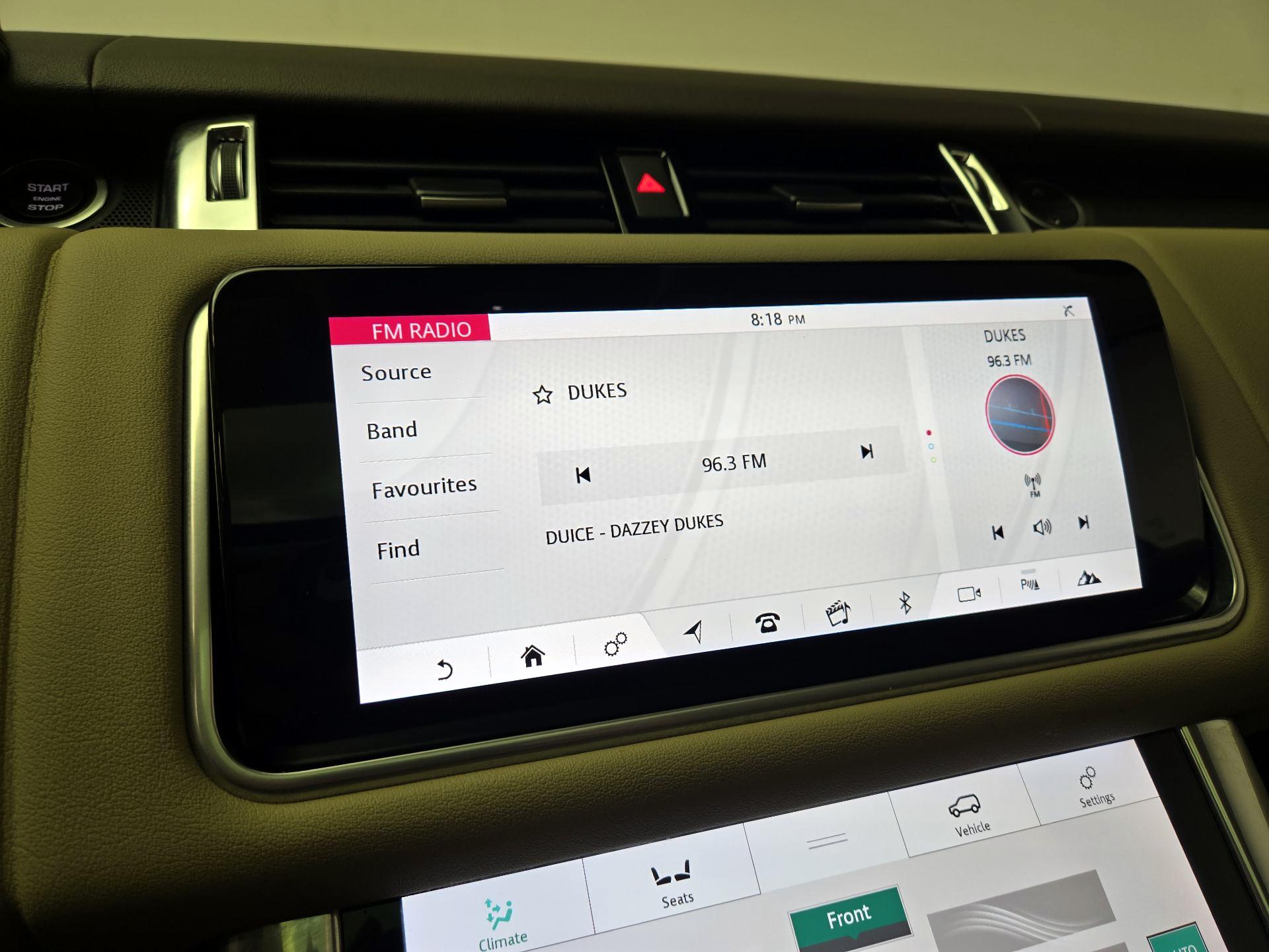 Thumbnail: 2022 Land Rover Range Rover Sport - 16