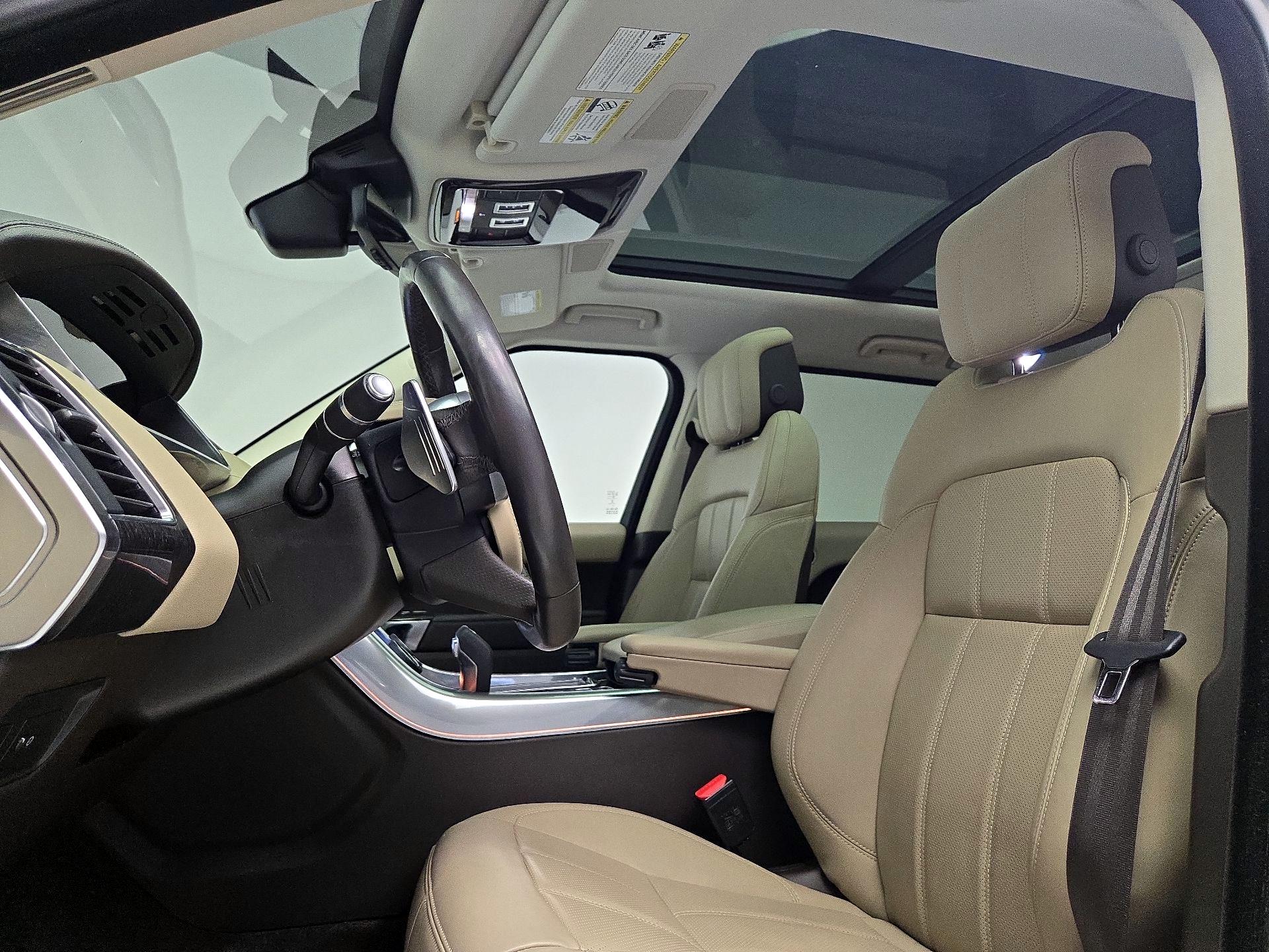 Thumbnail: 2022 Land Rover Range Rover Sport - 20