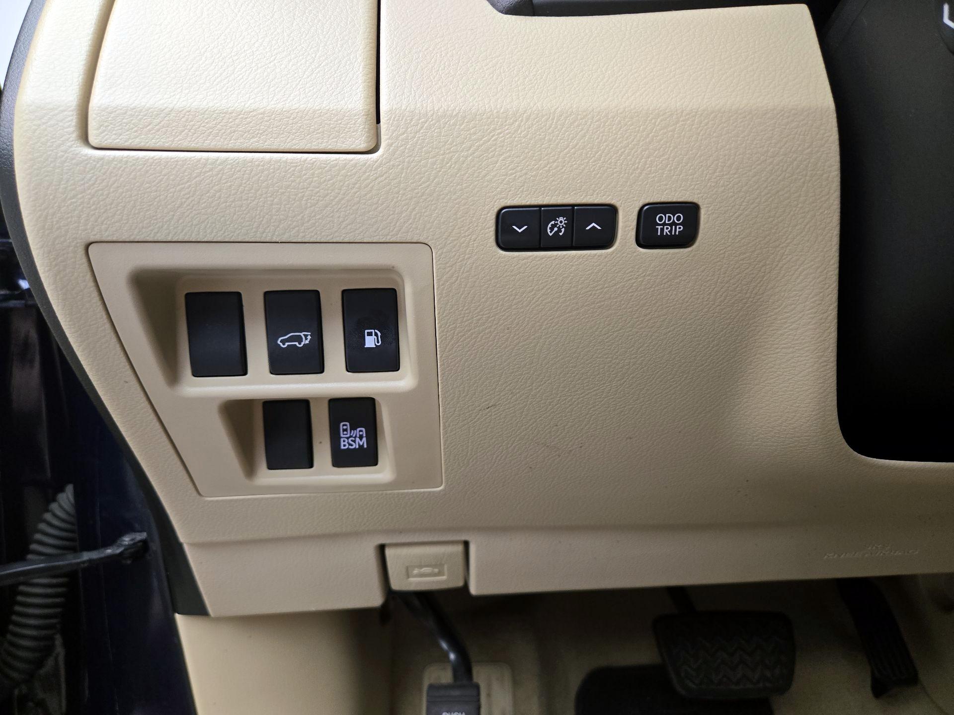 Thumbnail: 2015 Lexus RX - 13