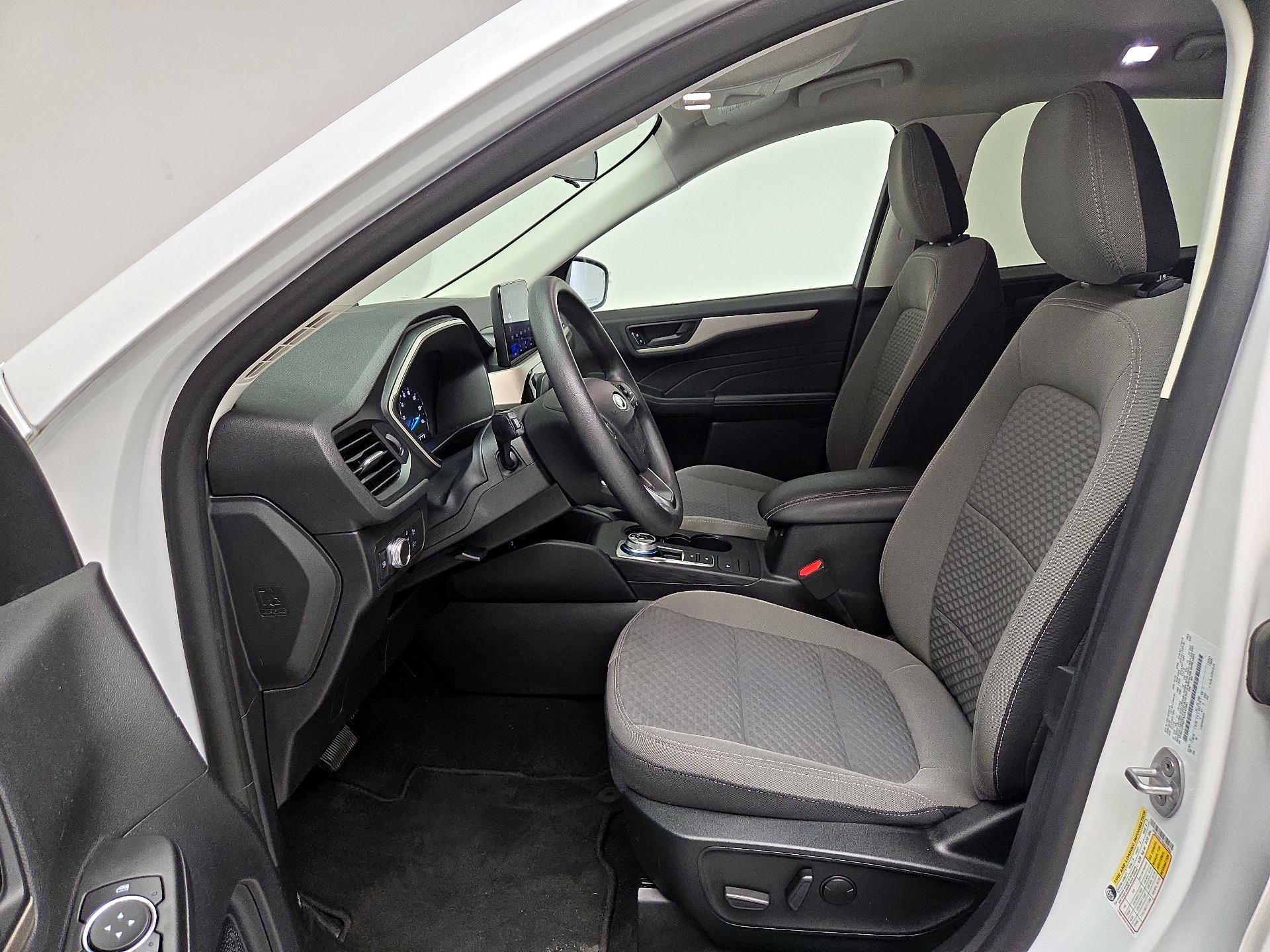 Thumbnail: 2022 Ford Escape - 11