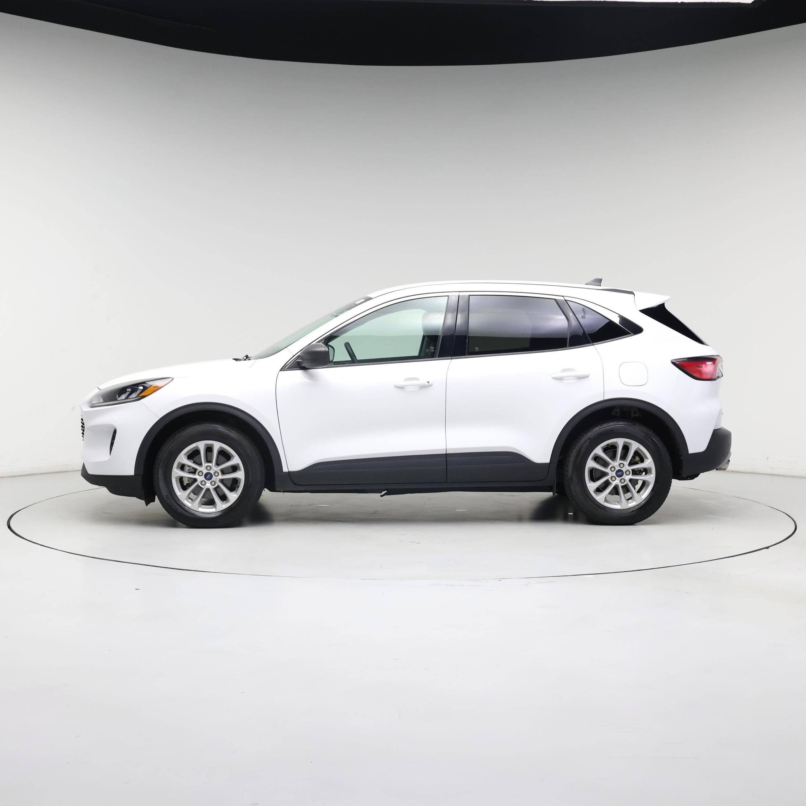 Thumbnail: 2022 Ford Escape - 3