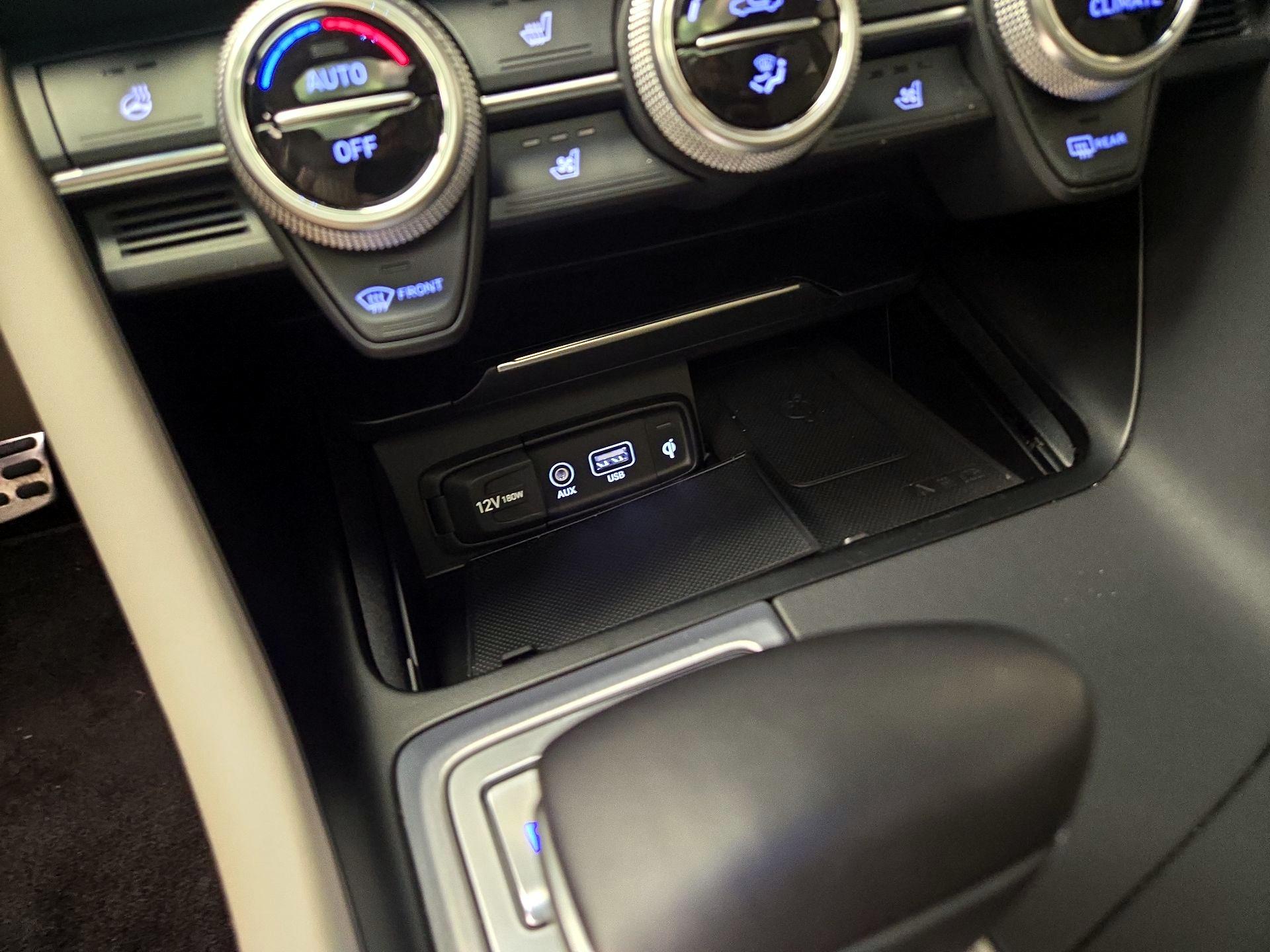 Thumbnail: 2019 Genesis G70 - 19