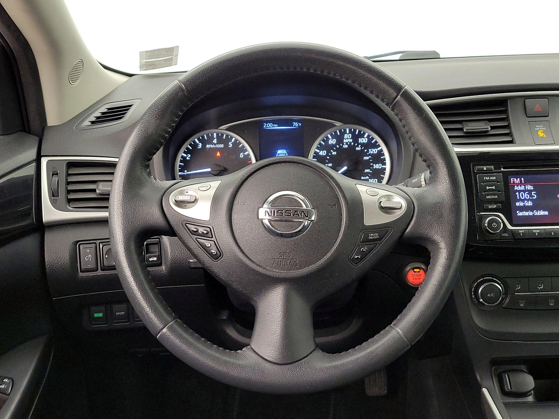 Thumbnail: 2016 Nissan Sentra - 10