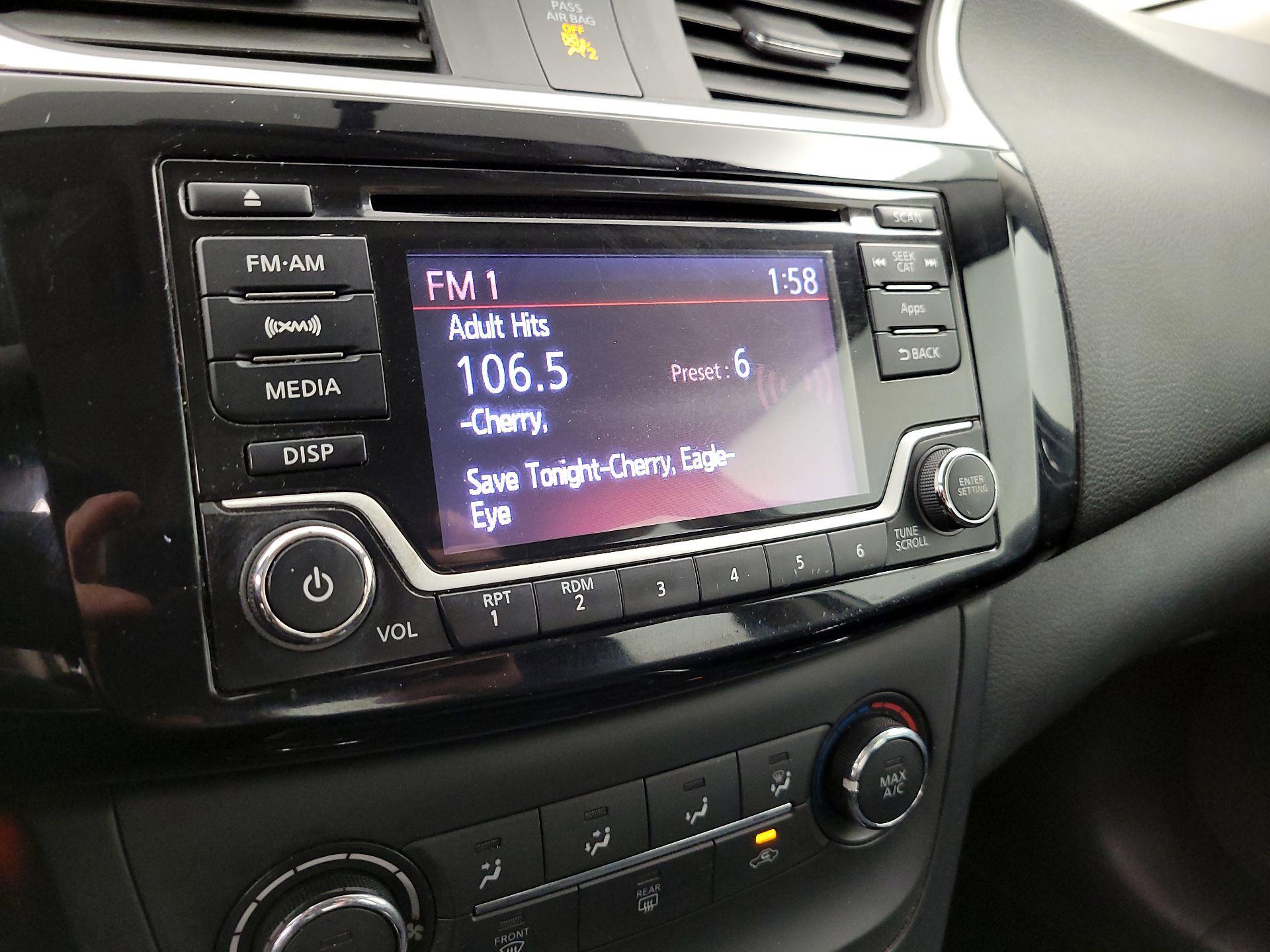 Thumbnail: 2016 Nissan Sentra - 15