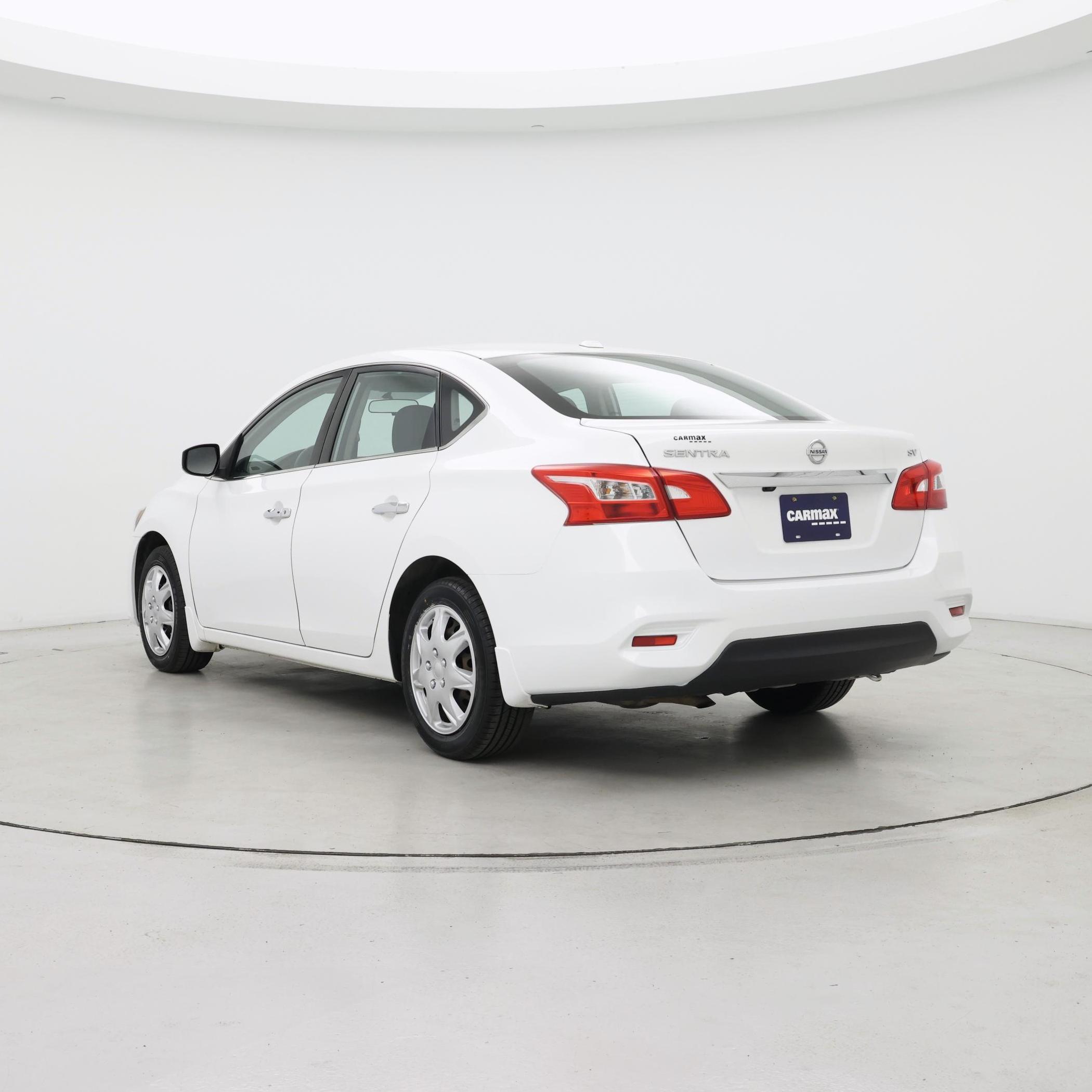 Thumbnail: 2016 Nissan Sentra - 2