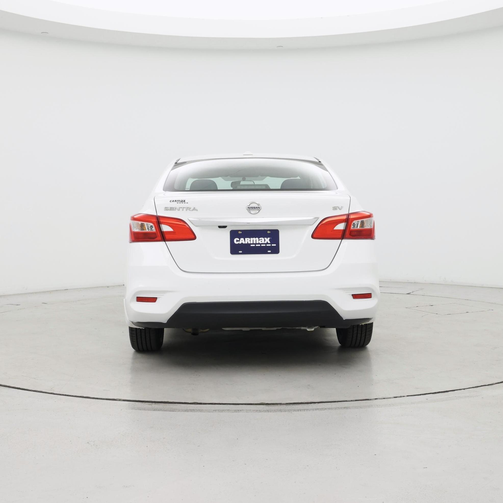 Thumbnail: 2016 Nissan Sentra - 6