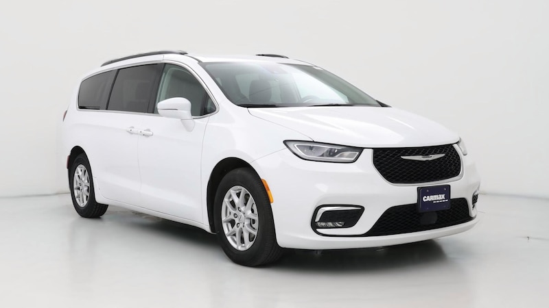 2022 Chrysler Pacifica Touring L Hero Image