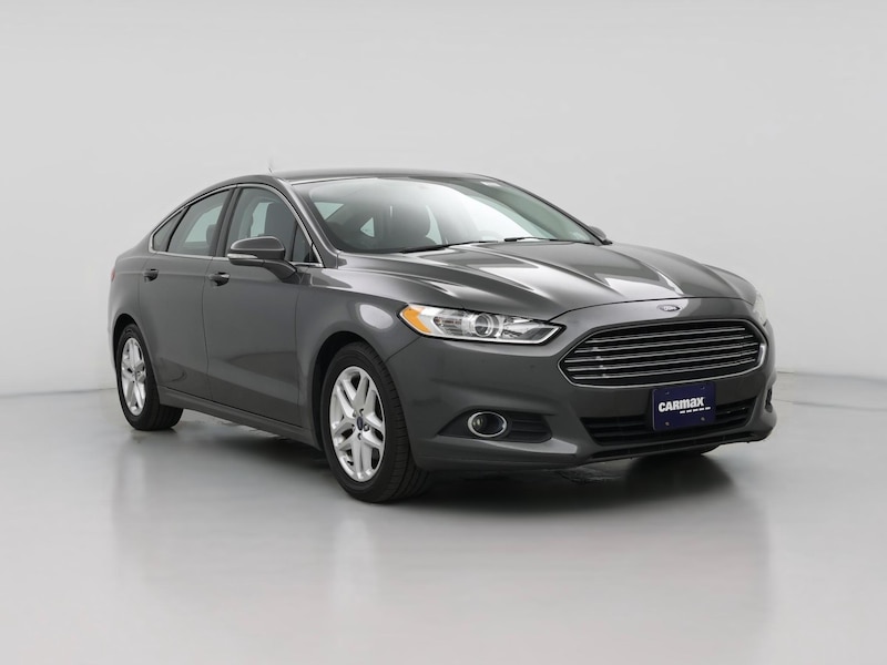 2015 Ford Fusion SE -
                  Springfield, IL