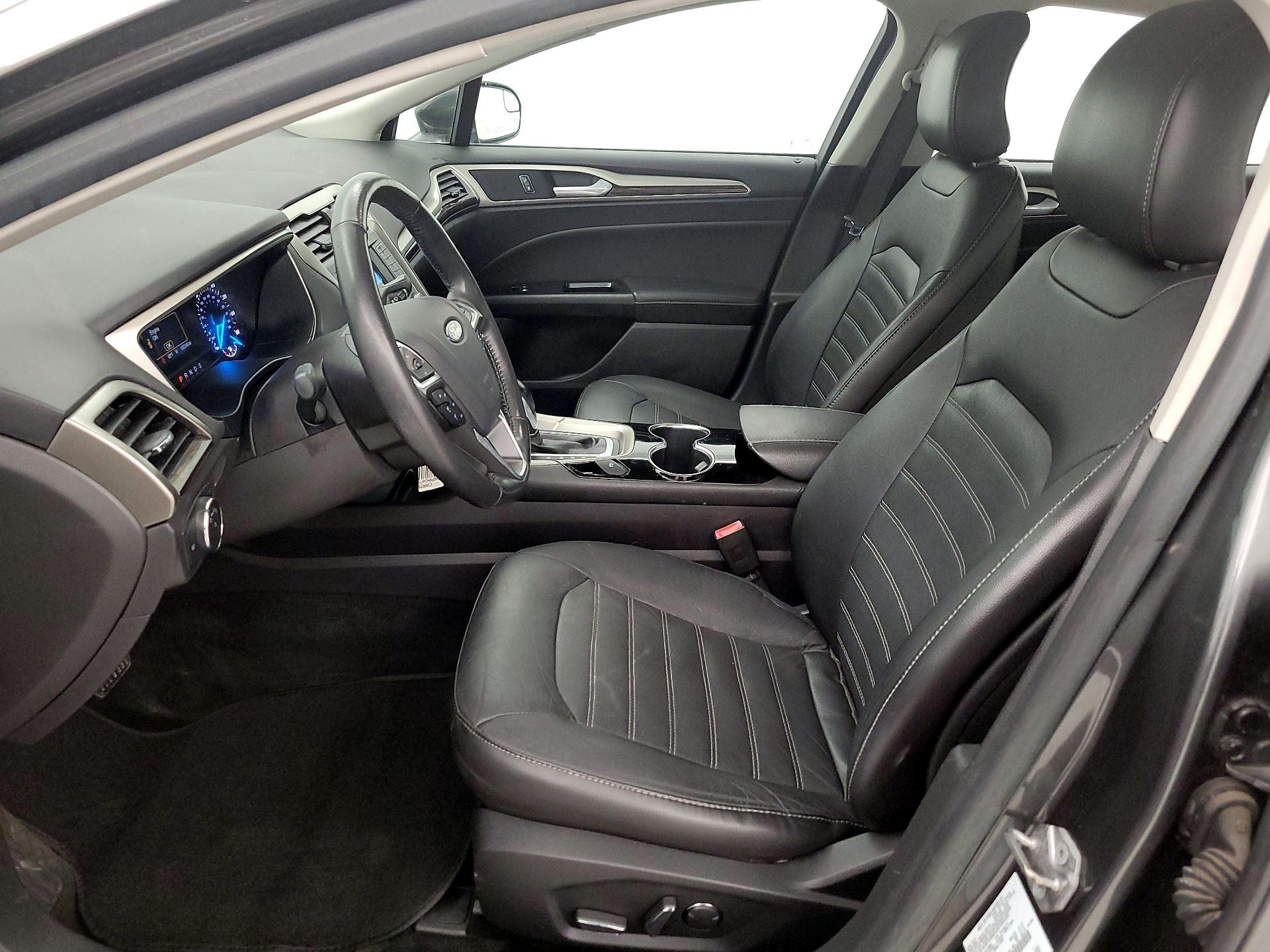 Thumbnail: 2015 Ford Fusion - 11