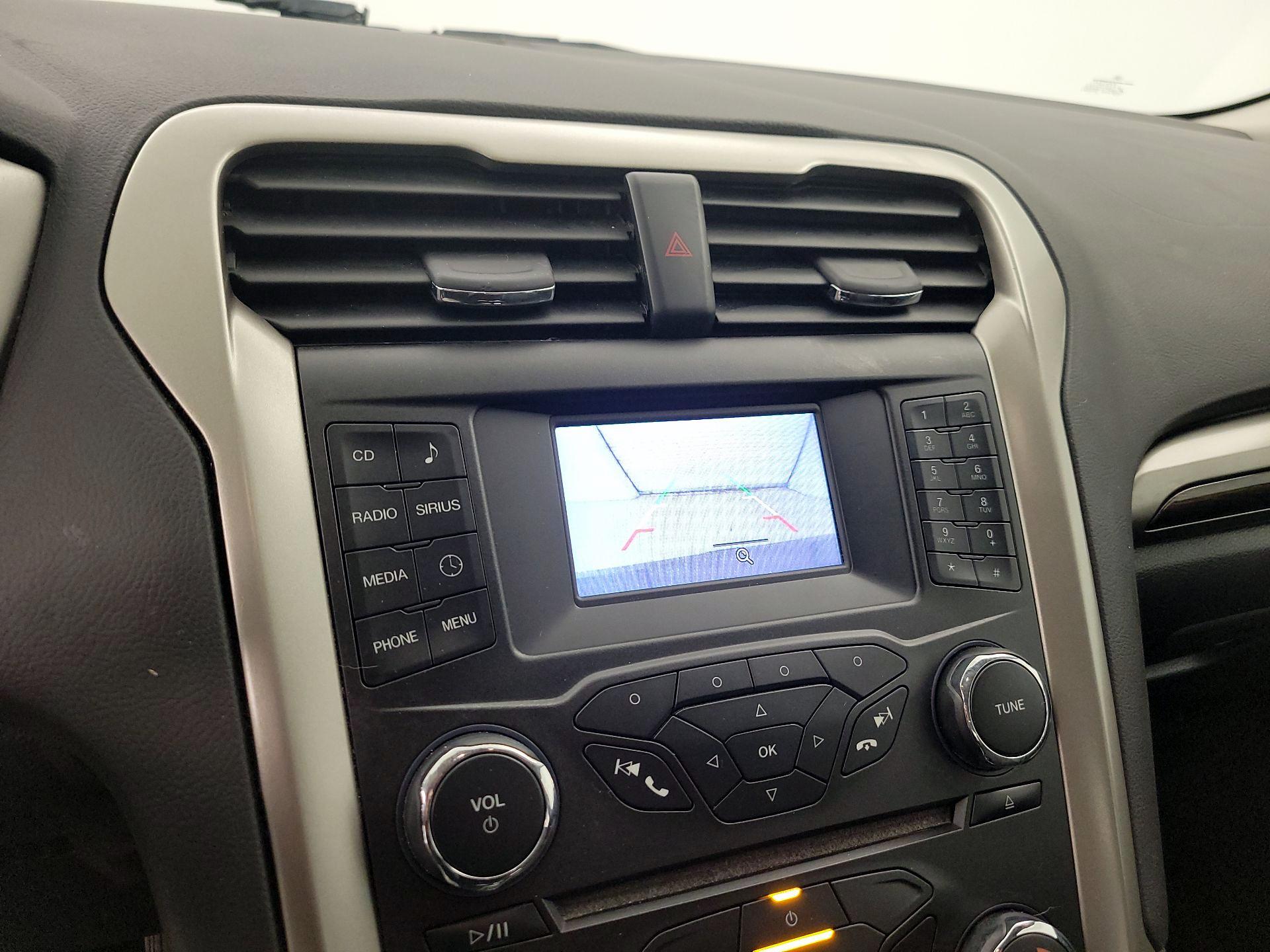 Thumbnail: 2015 Ford Fusion - 14